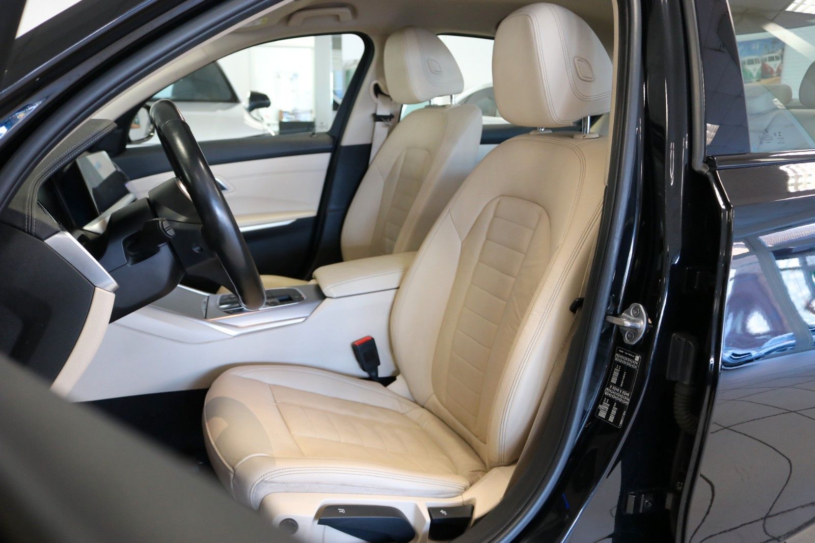 BMW 320 Limousine Luxury Line Sitzheizung Kamera PDC foto 13