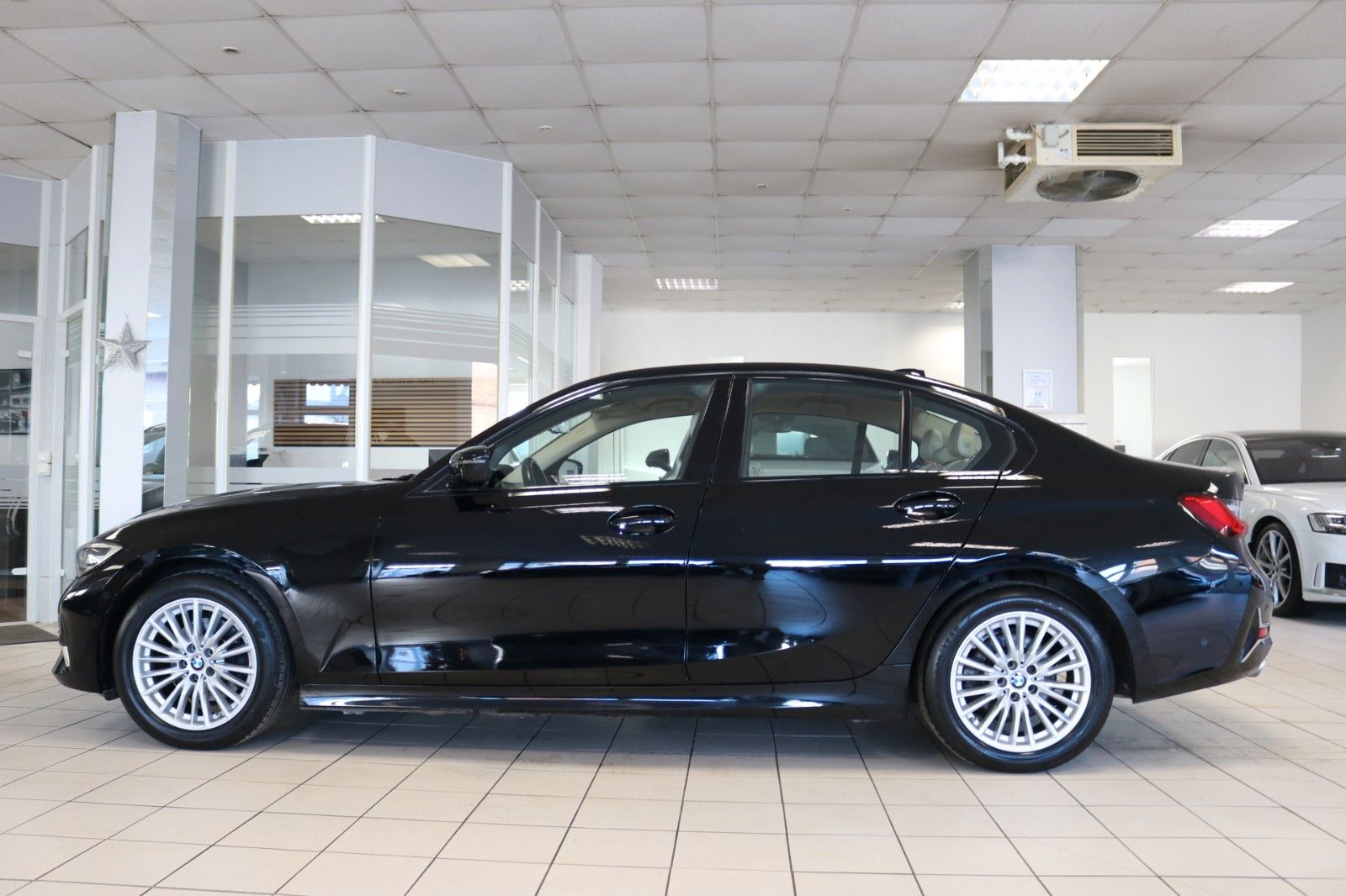 BMW 320 Limousine Luxury Line Sitzheizung Kamera PDC foto 6