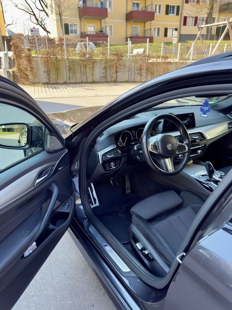 BMW 530d Touring M Sport | Pano | HUD | 8-fach |  foto 4