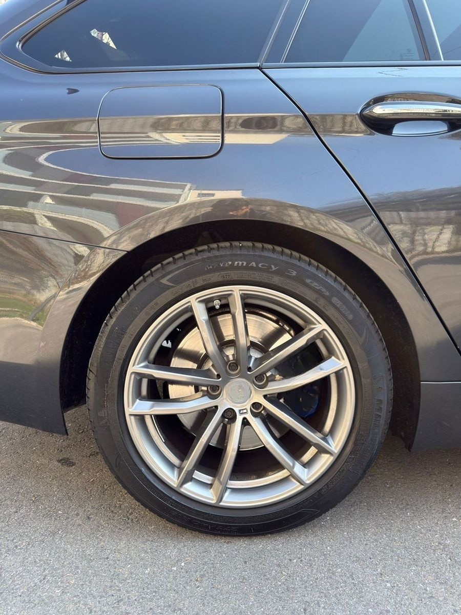 BMW 530d Touring M Sport | Pano | HUD | 8-fach |  foto 5
