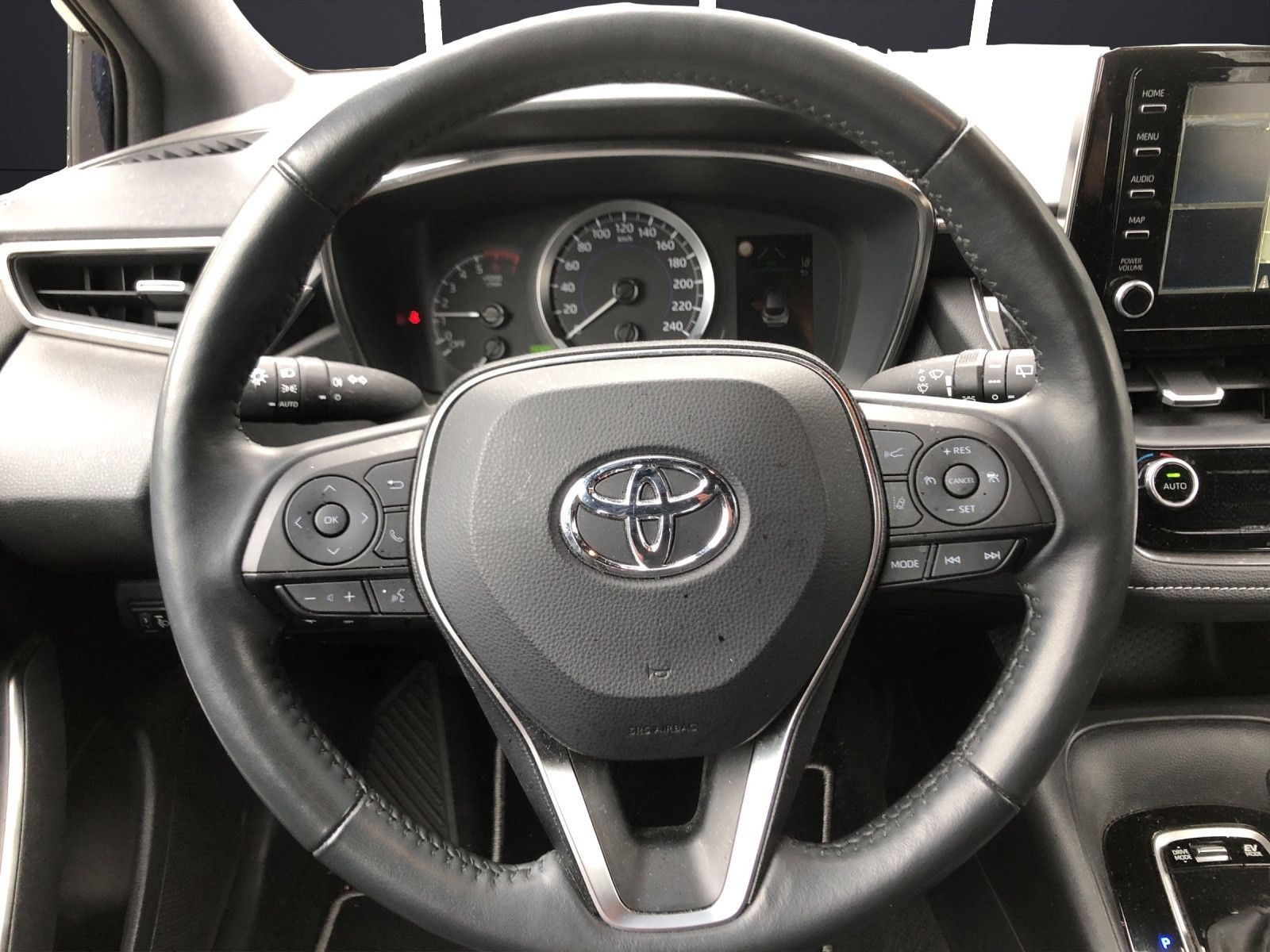 Toyota Corolla 1,8 Hybrid Comfort Automatik foto 16