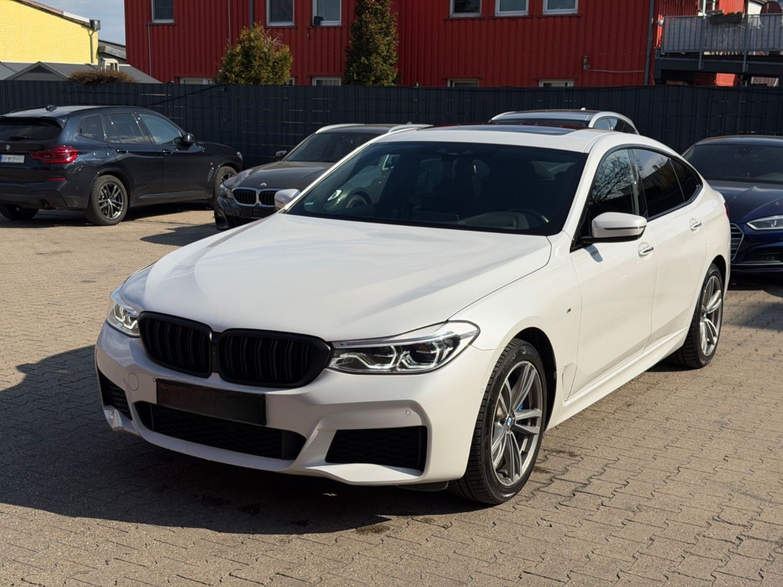BMW 630d Gran Turismo M Sport Paket/Pano/HUD/360/LED foto 2
