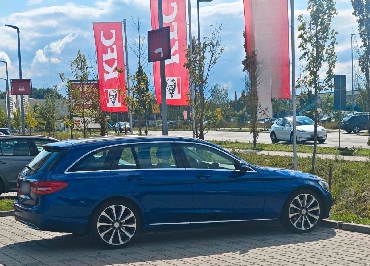 Mercedes-Benz Mercedes Benz C 300 T BlueTec Hybrid Elekt... foto 7