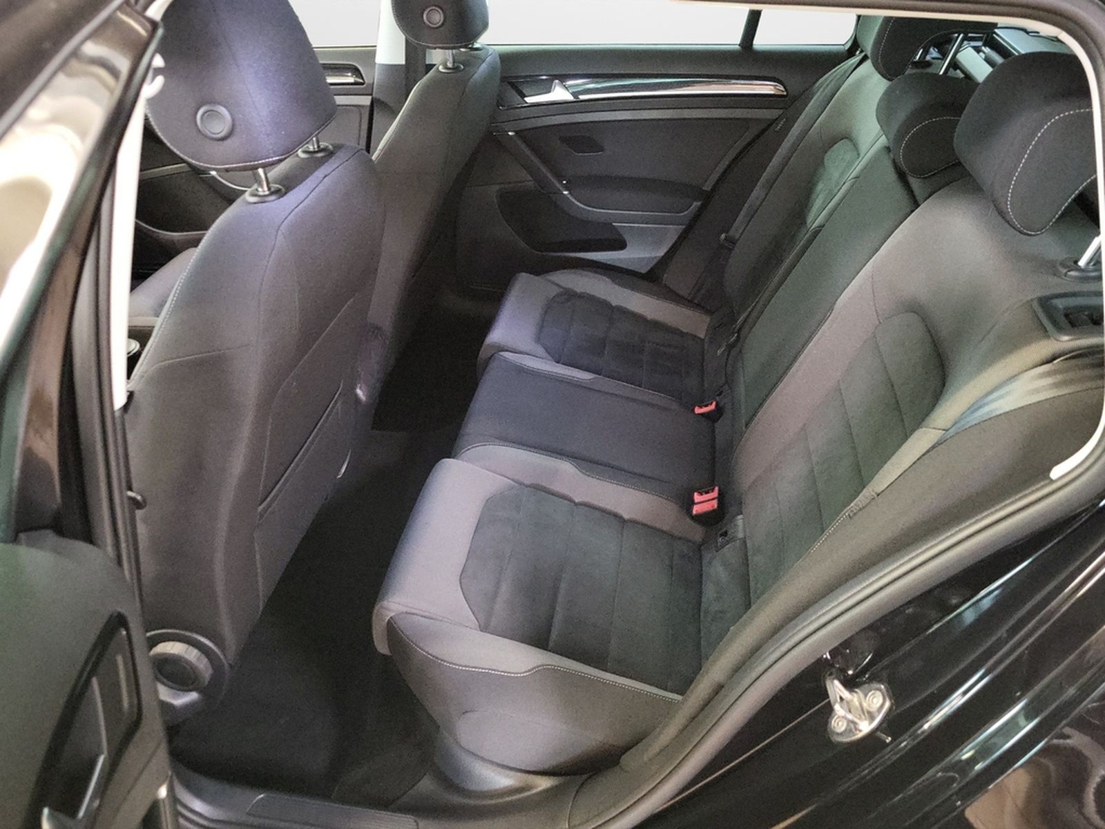Volkswagen Golf VII Variant 1.5 TSI DSG R line LED Navi Pan foto 11