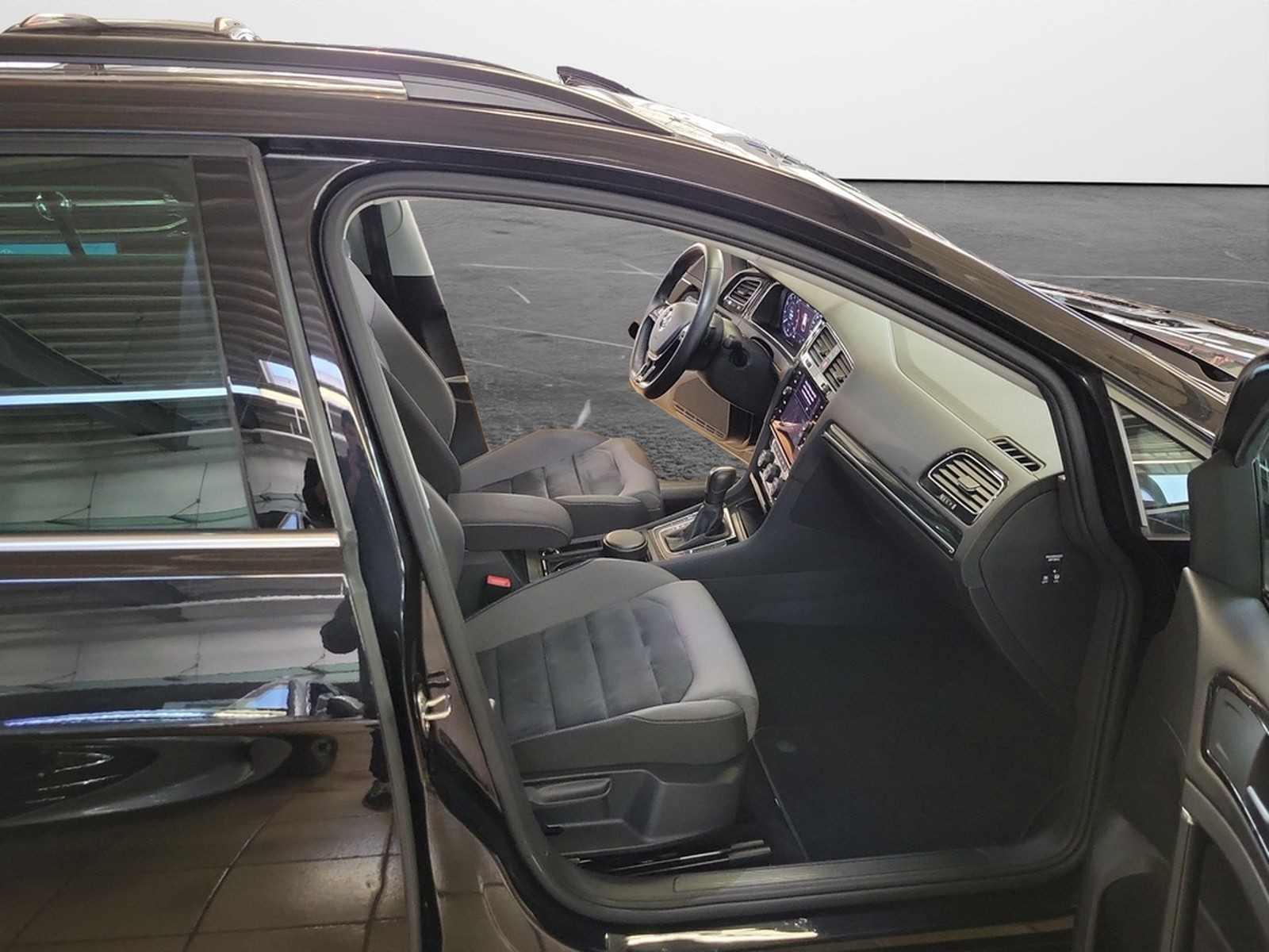 Volkswagen Golf VII Variant 1.5 TSI DSG R line LED Navi Pan foto 13