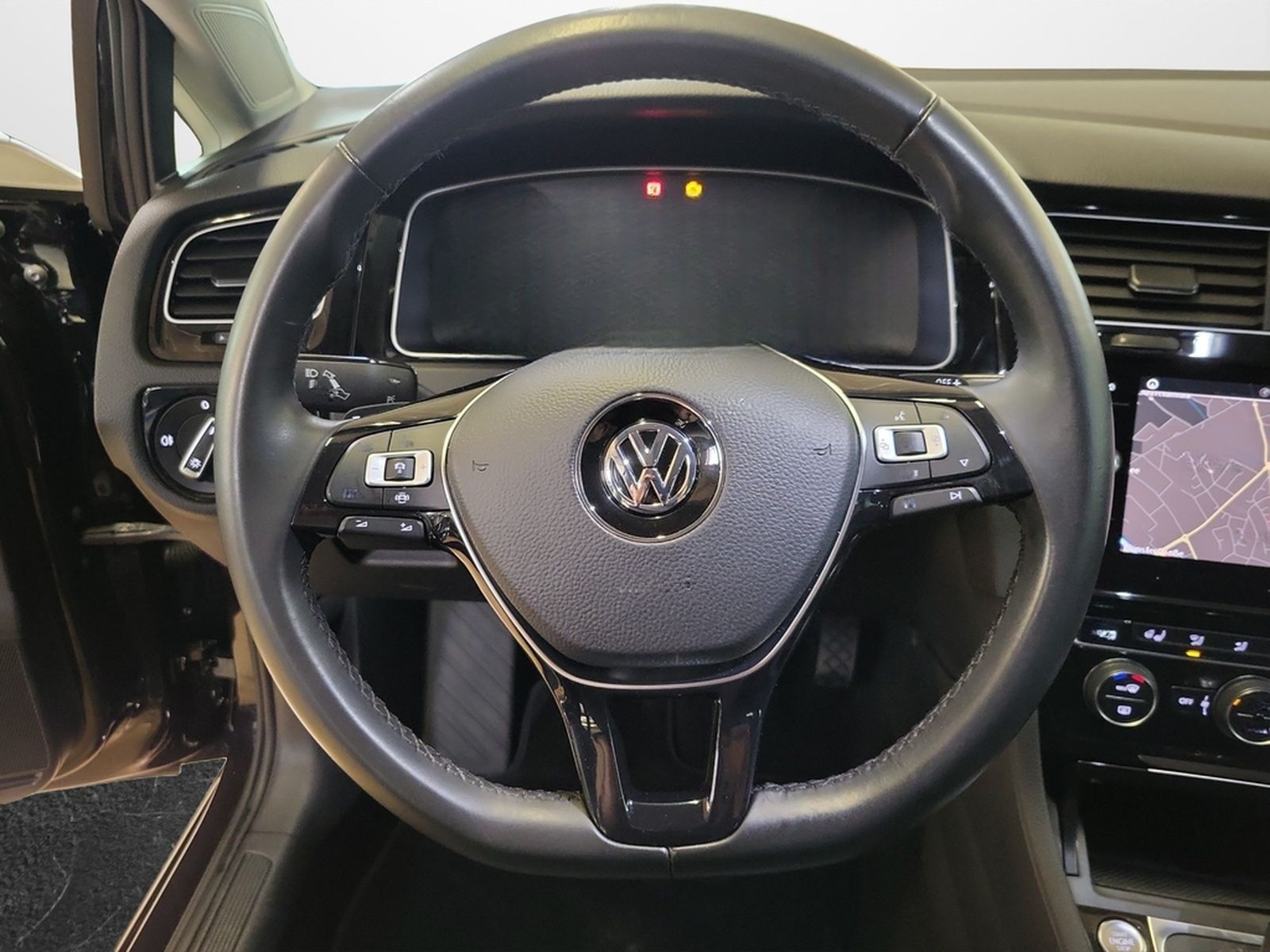 Volkswagen Golf VII Variant 1.5 TSI DSG R line LED Navi Pan foto 9