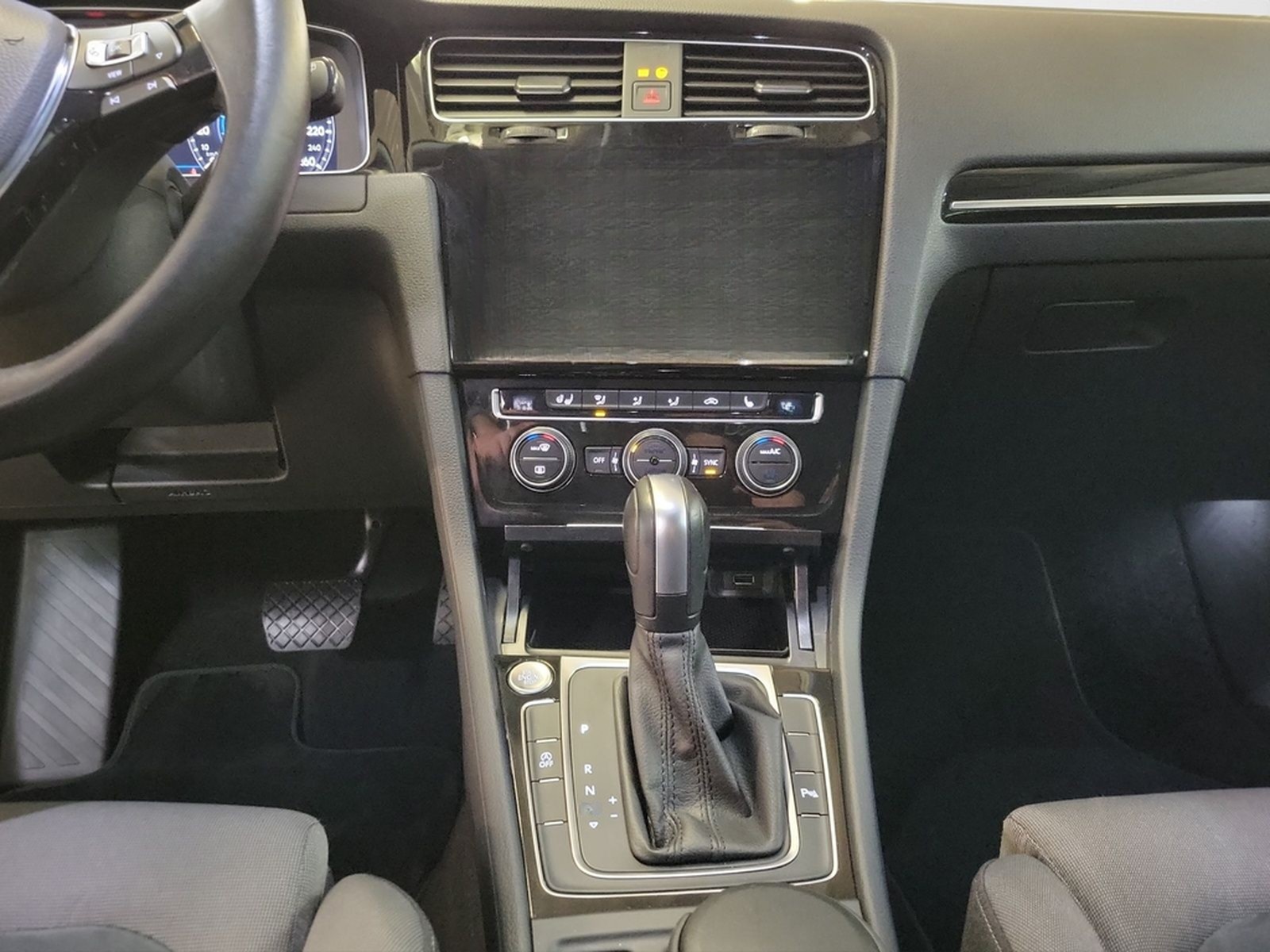 Volkswagen Golf VII Variant 1.5 TSI DSG R line LED Navi Pan foto 10