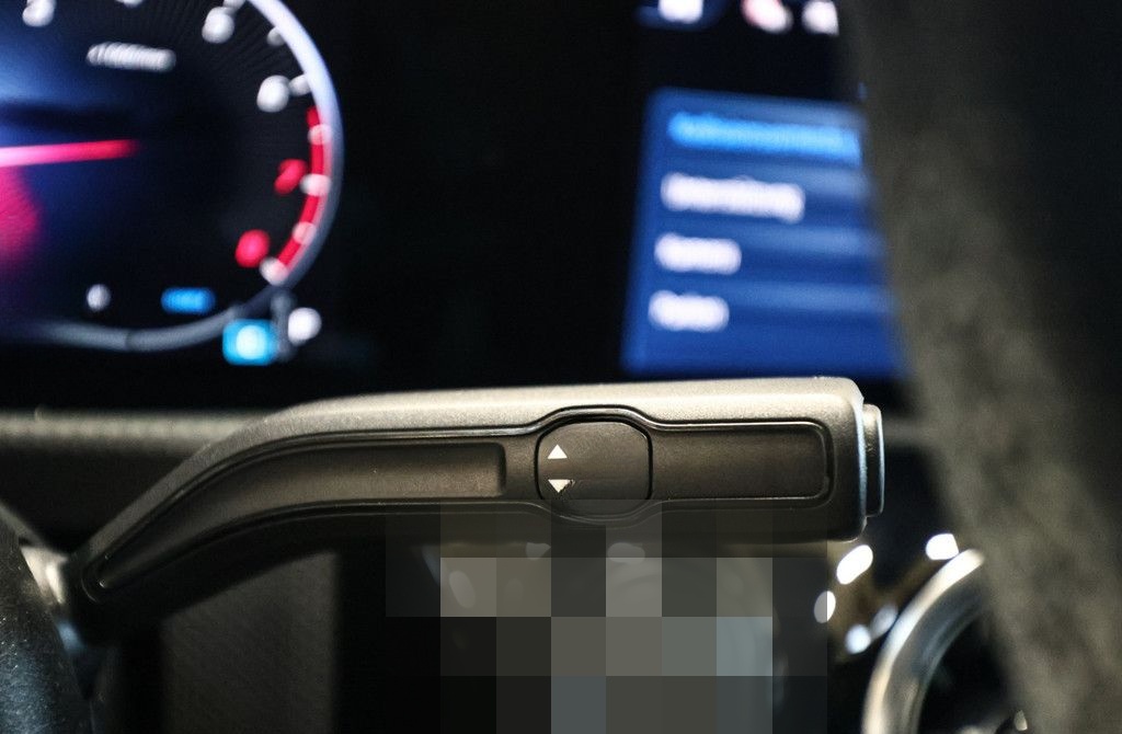 Mercedes-Benz A 180 AMG Special Edition AHK Distr. LED Navi Ka foto 24