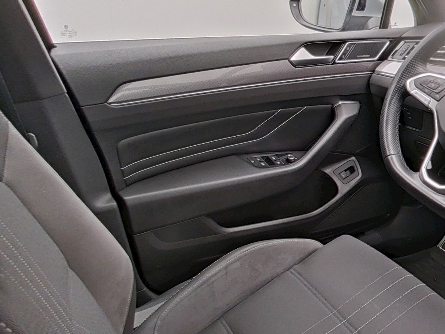 Volkswagen Passat Variant 2.0 TDI DSG 4Mo. Alltrack IQ.LIGH foto 14