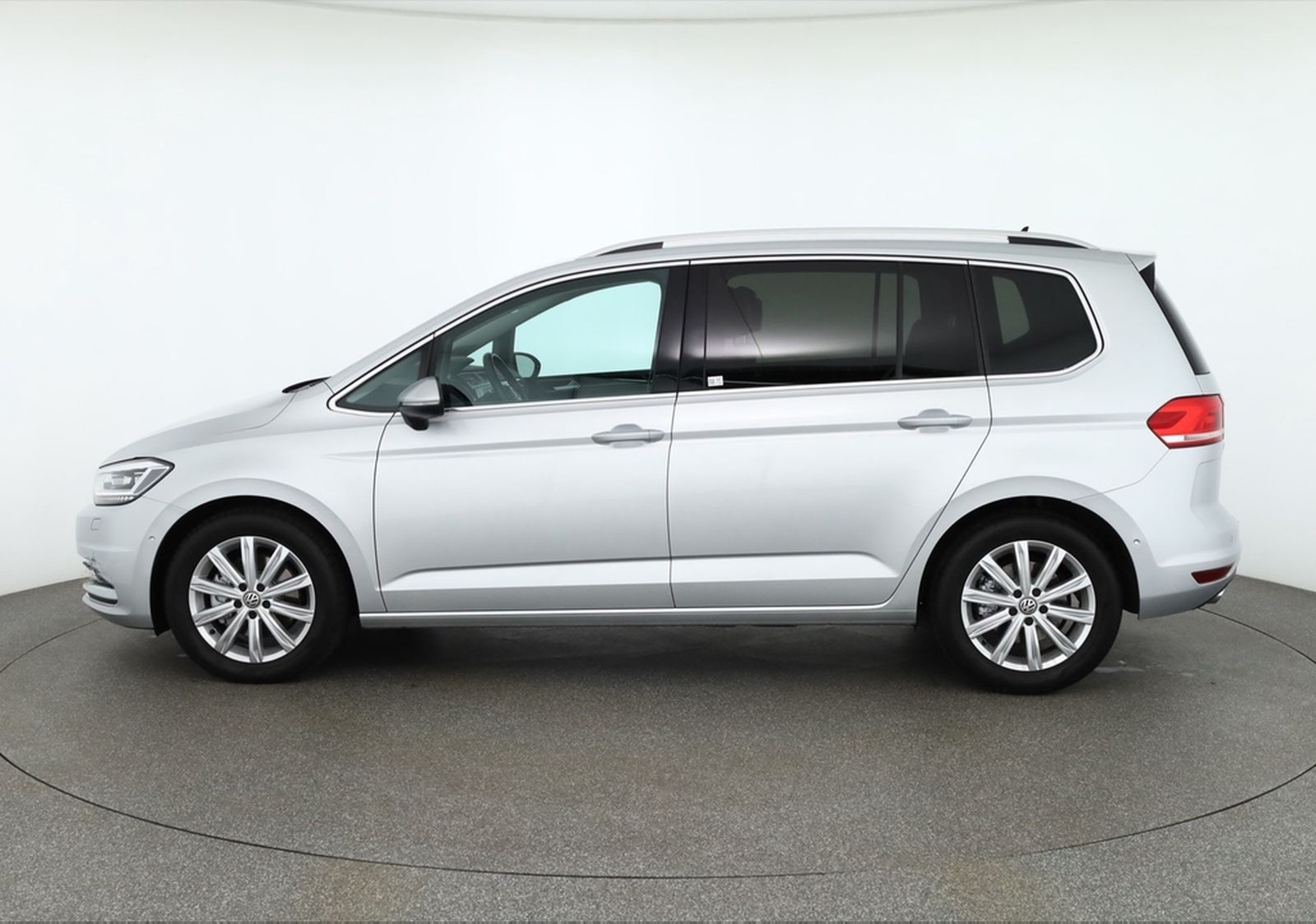 Volkswagen Touran 2.0 TDI DSG Highline LED Navi AHK Kamera foto 2