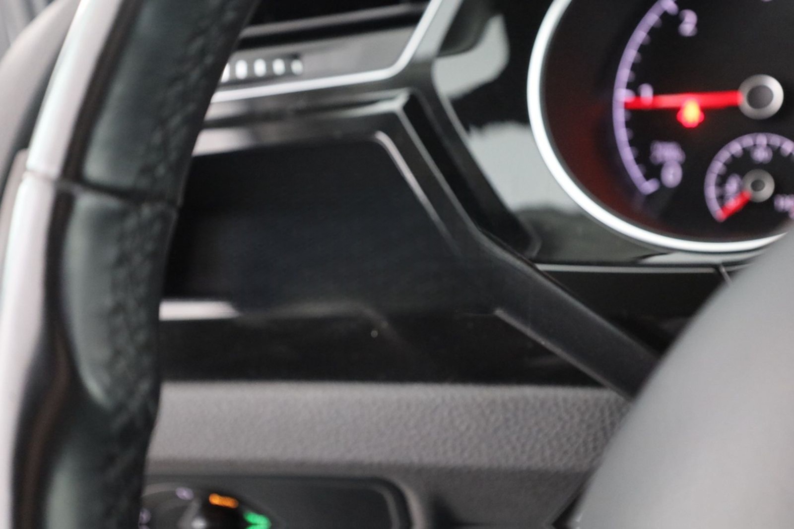 Volkswagen Touran 2.0 TDI DSG Highline LED Navi AHK Kamera foto 18