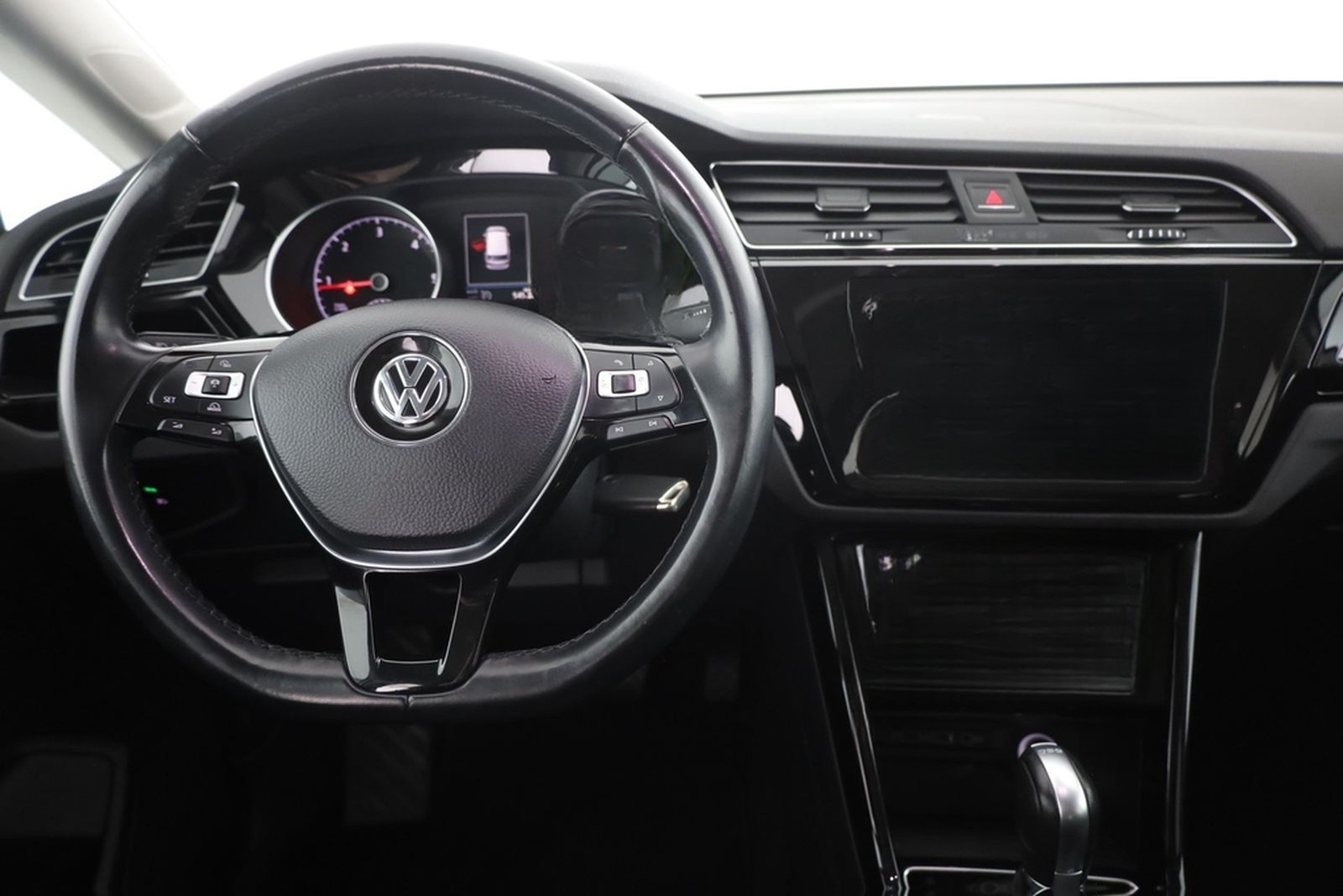 Volkswagen Touran 2.0 TDI DSG Highline LED Navi AHK Kamera foto 10