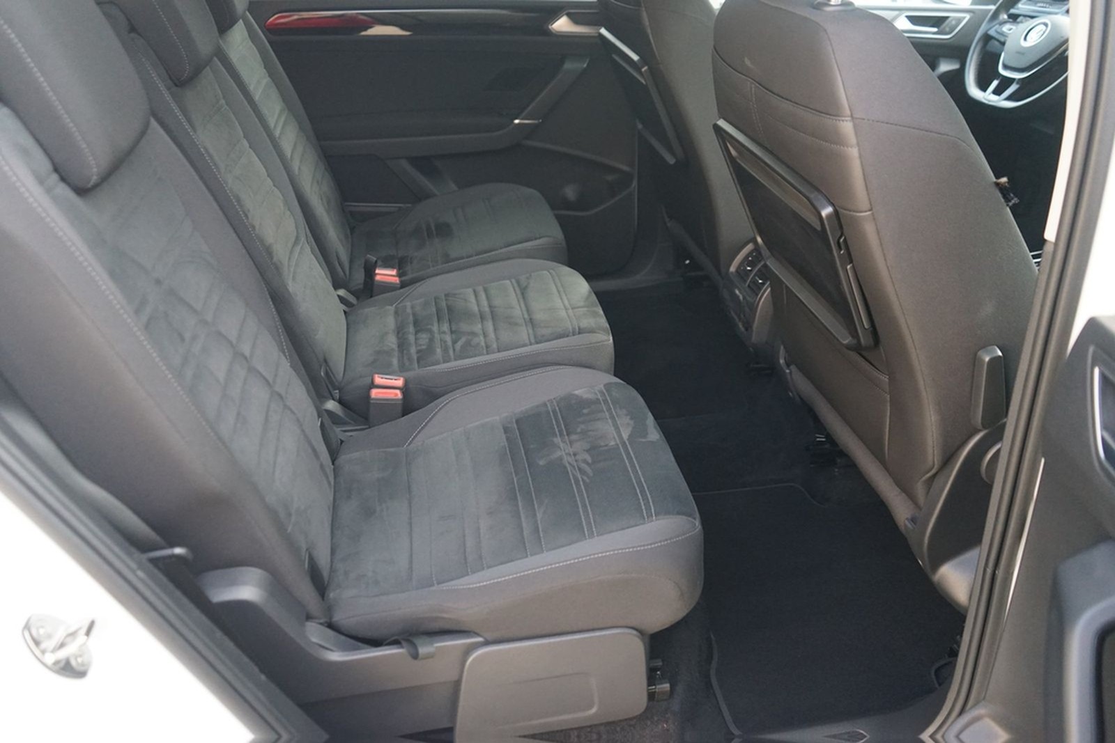Volkswagen Touran 1.4 TSI Highline LED Navi ACC Kamera USB foto 25