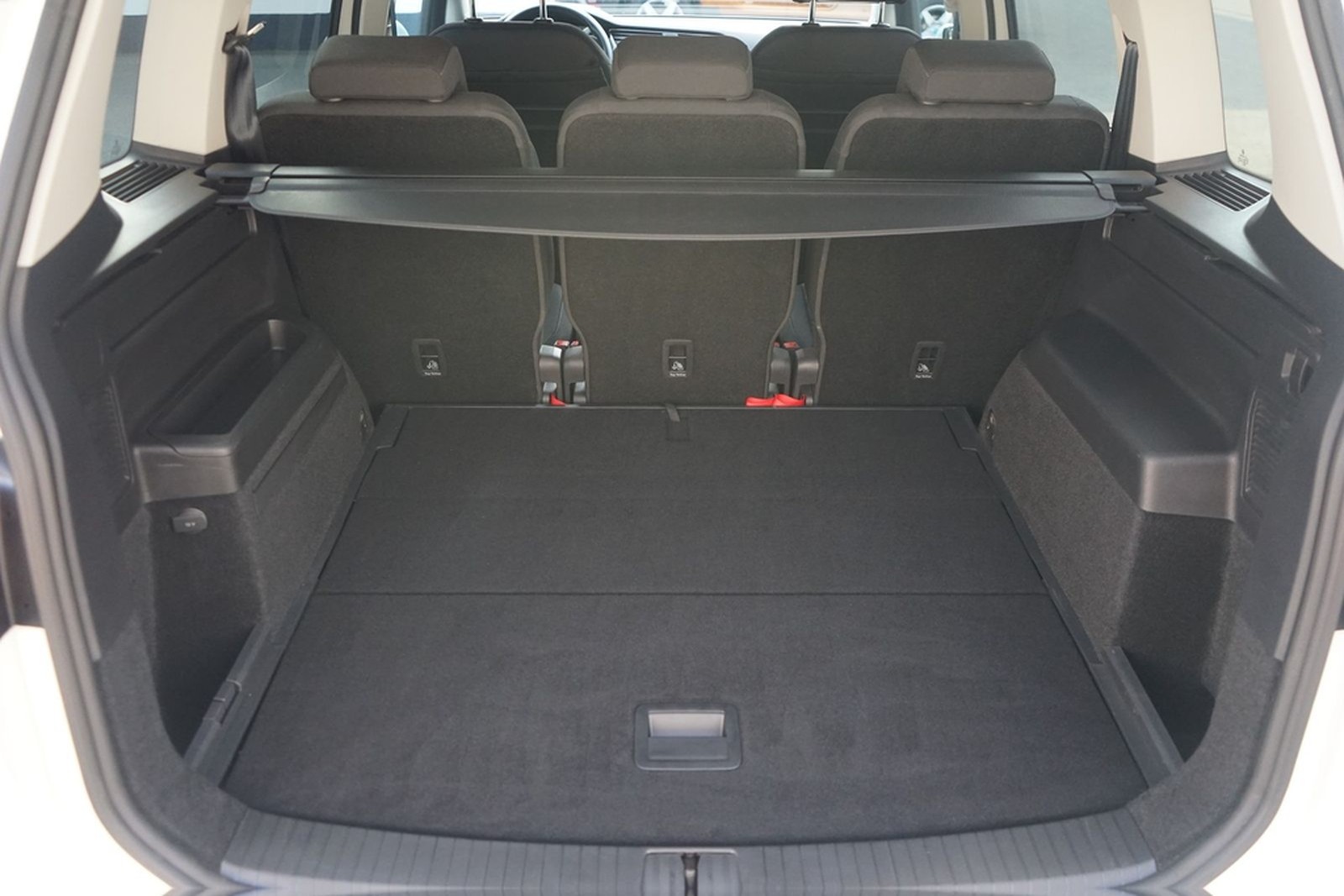 Volkswagen Touran 1.4 TSI Highline LED Navi ACC Kamera USB foto 27