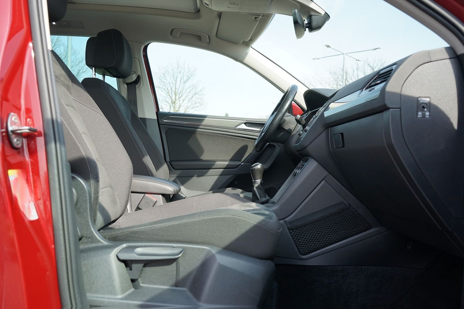 Volkswagen Tiguan 1.4 TSI Highline 4Motion LED Navi ACC AHK foto 14