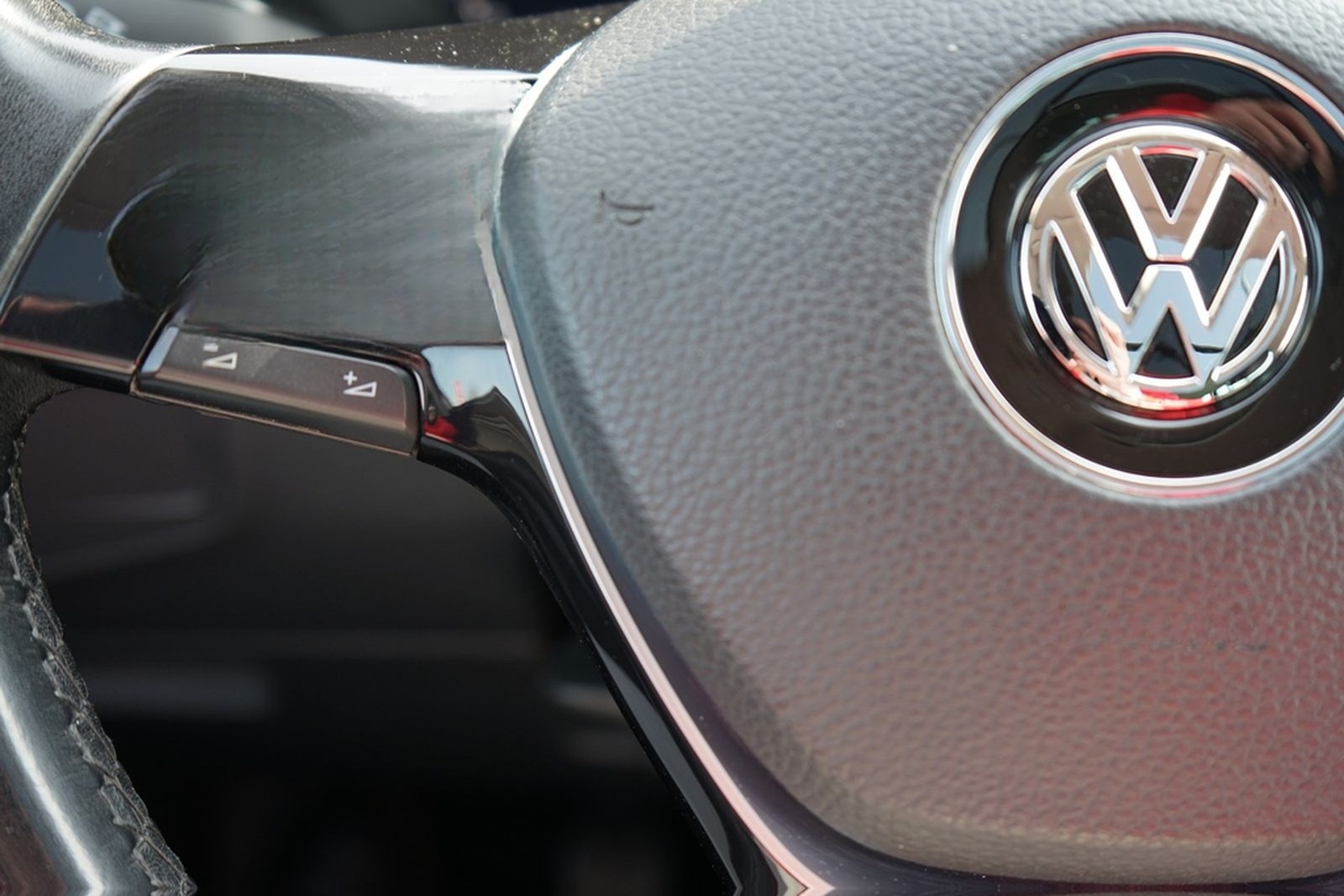 Volkswagen Tiguan 1.4 TSI Highline 4Motion LED Navi ACC AHK foto 26