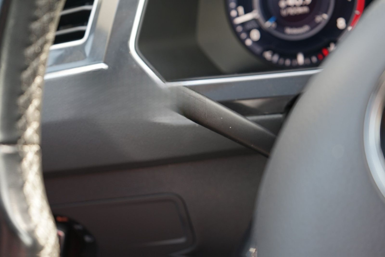 Volkswagen Tiguan 1.4 TSI Highline 4Motion LED Navi ACC AHK foto 28