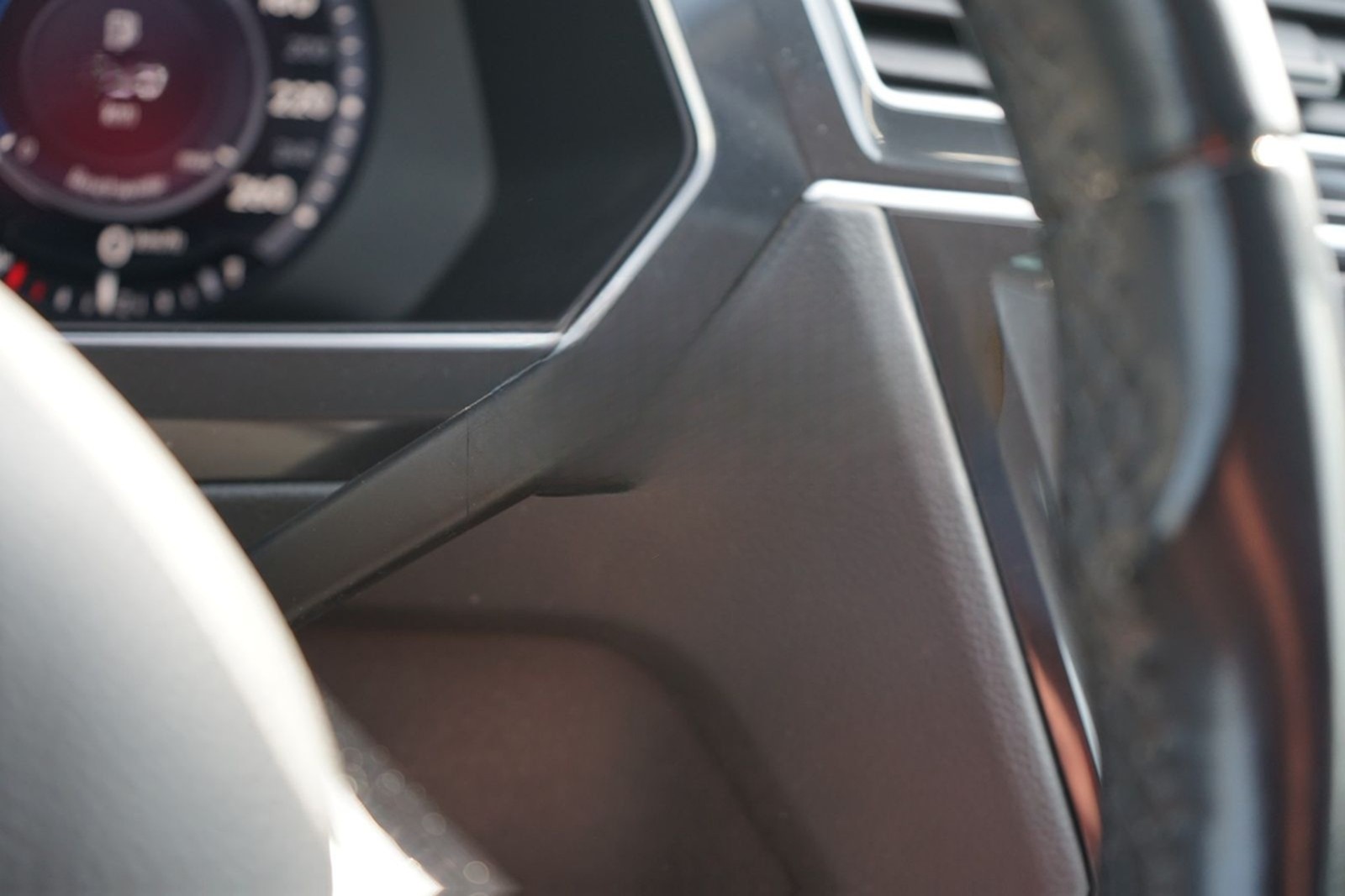 Volkswagen Tiguan 1.4 TSI Highline 4Motion LED Navi ACC AHK foto 29