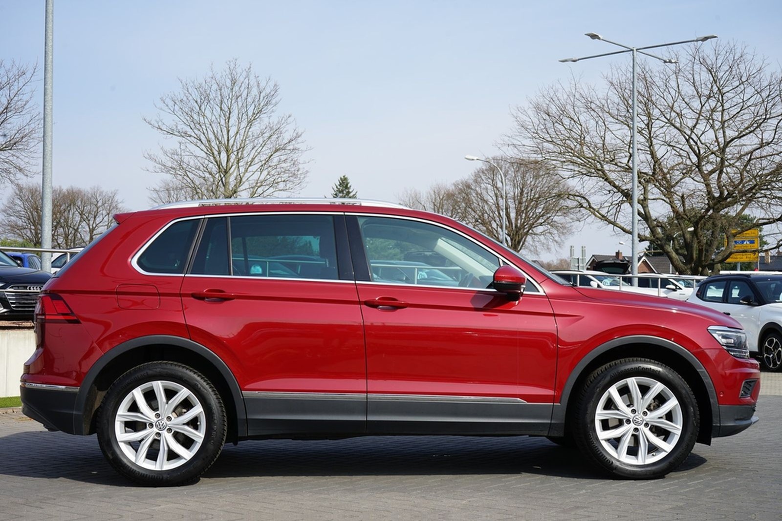 Volkswagen Tiguan 1.4 TSI Highline 4Motion LED Navi ACC AHK foto 5