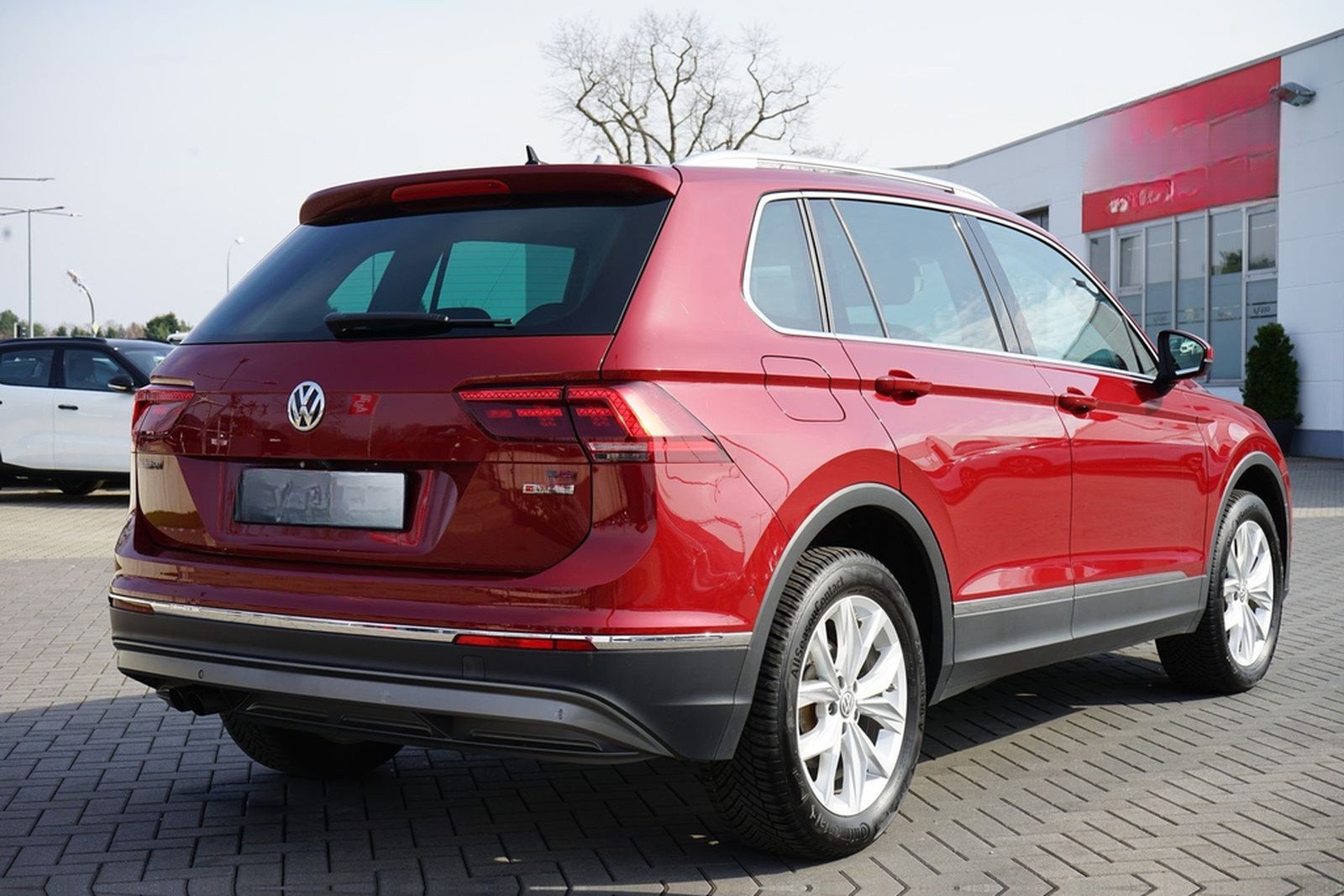 Volkswagen Tiguan 1.4 TSI Highline 4Motion LED Navi ACC AHK foto 6