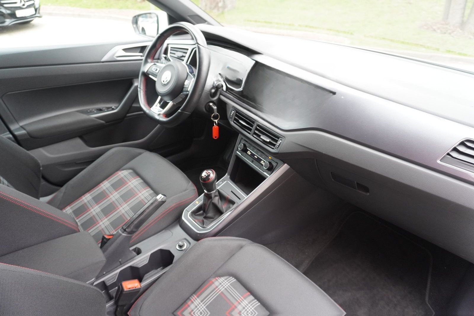 Volkswagen Polo 2.0 GTI LED Navi Kamera DAB Virtual Cockpit foto 13