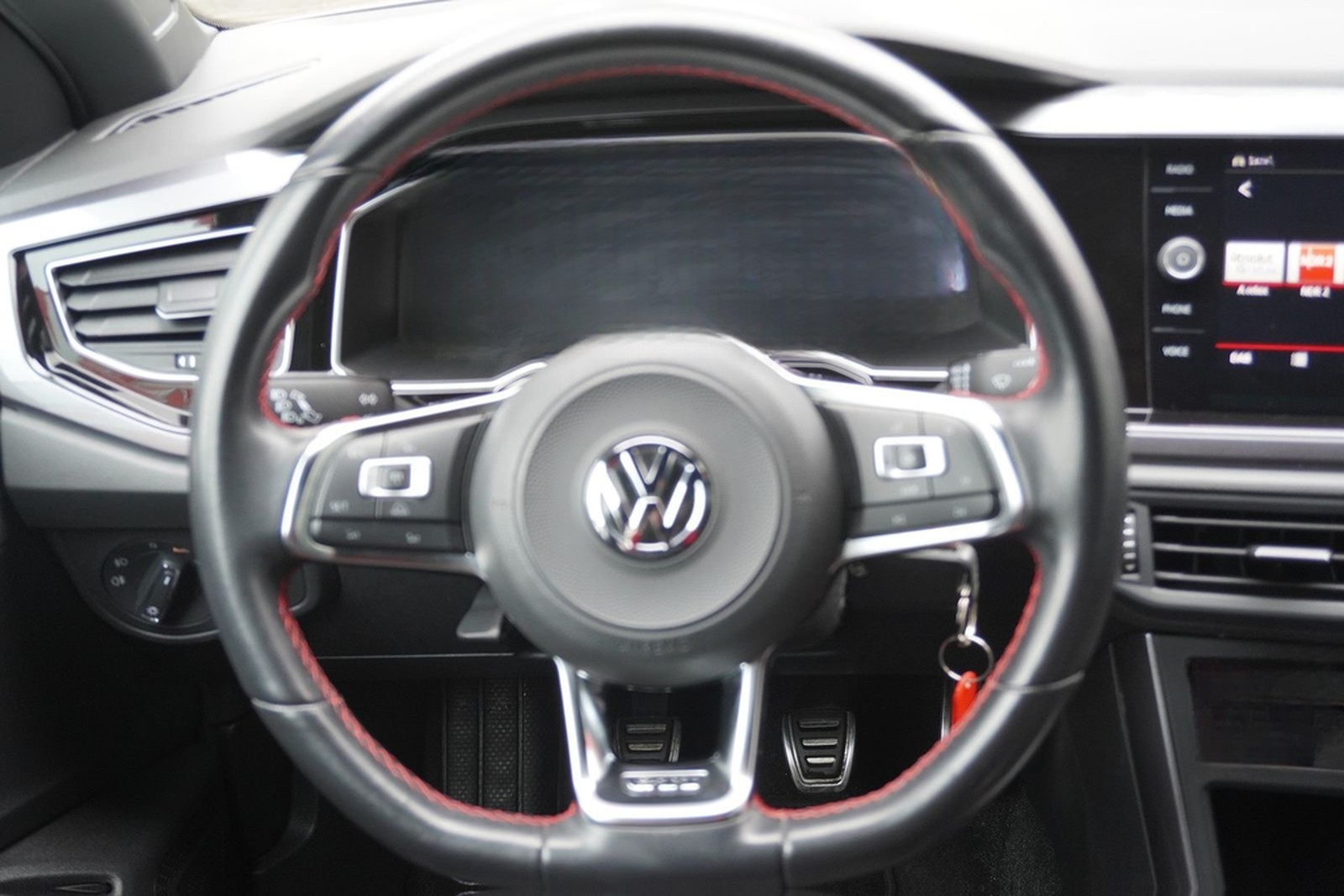 Volkswagen Polo 2.0 GTI LED Navi Kamera DAB Virtual Cockpit foto 16