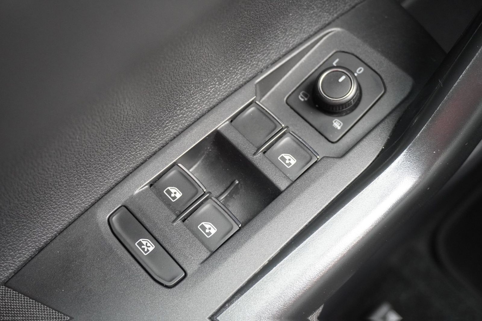 Volkswagen Polo 2.0 GTI LED Navi Kamera DAB Virtual Cockpit foto 27
