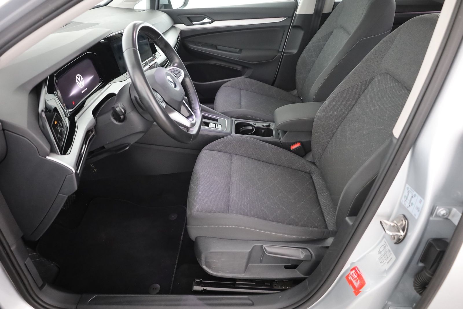 Volkswagen Golf VIII Variant 2.0 TDI DSG Life Standheizung foto 22