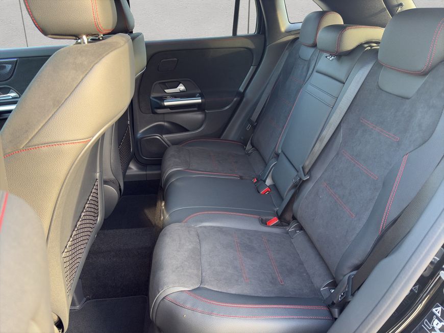 Mercedes-Benz GLA 180  AMG Advan+|V-Dämpf|Beam|Distro|PreSafe foto 15