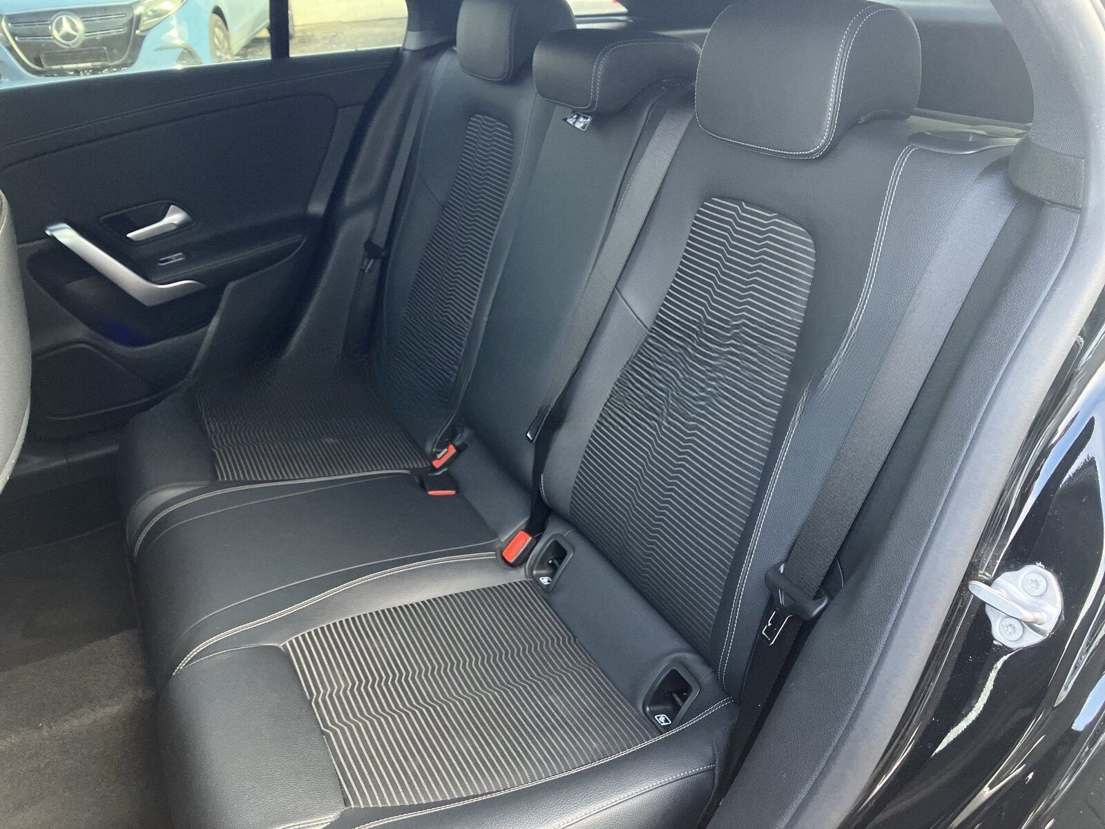 Mercedes-Benz CLA 250 e SB PROGRESSIVE APPLE PANO LED AMBIENTE foto 16