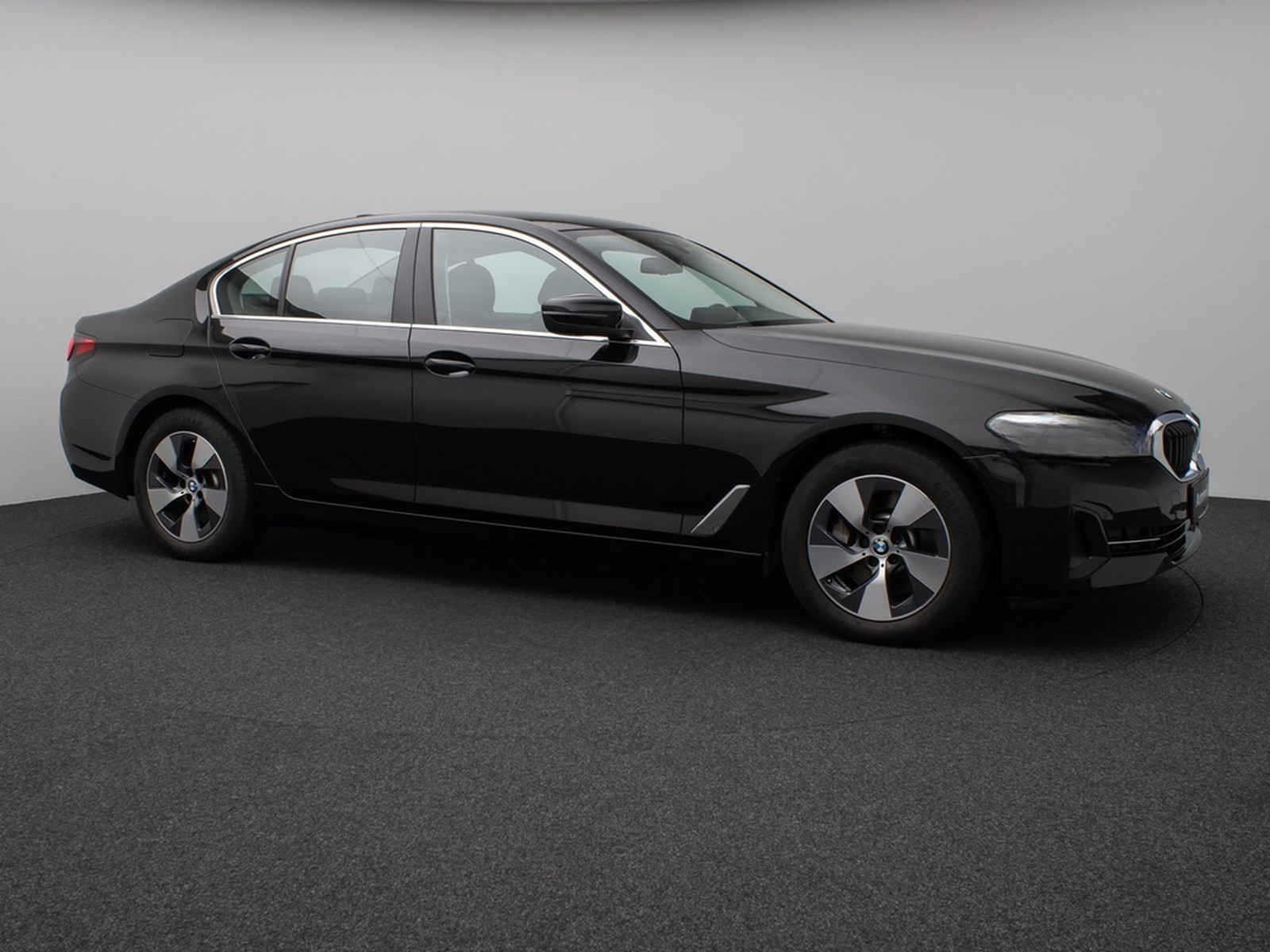 BMW 530i Lim.DAB CockPitPro PDC Sitzhzg Alarm LED foto 4