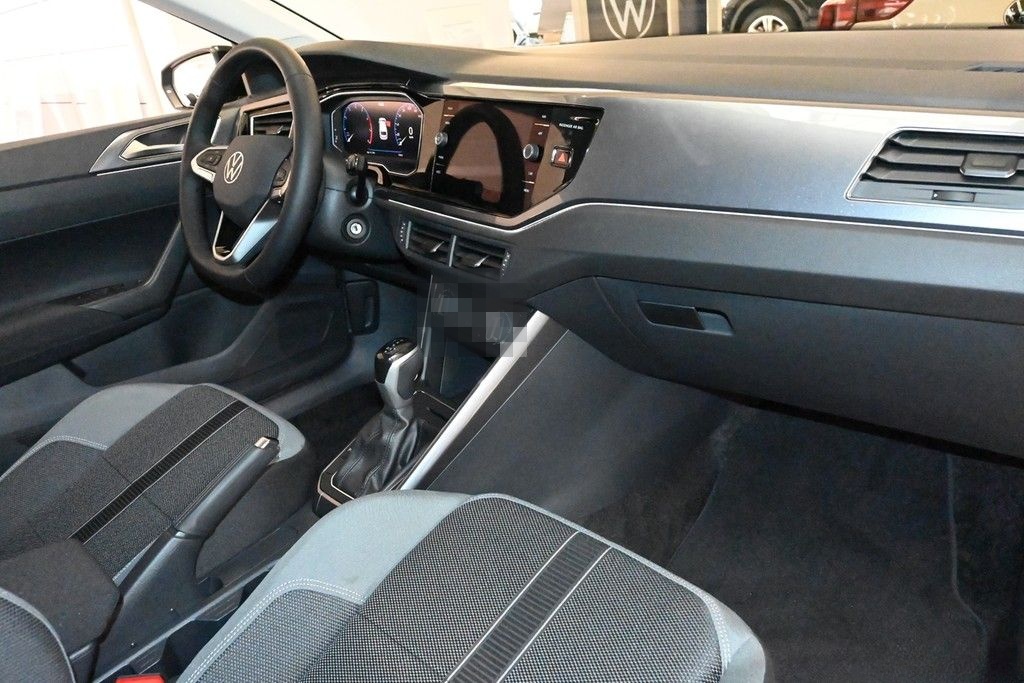 Volkswagen Polo VI 1.0 TSI Automatik Style foto 8