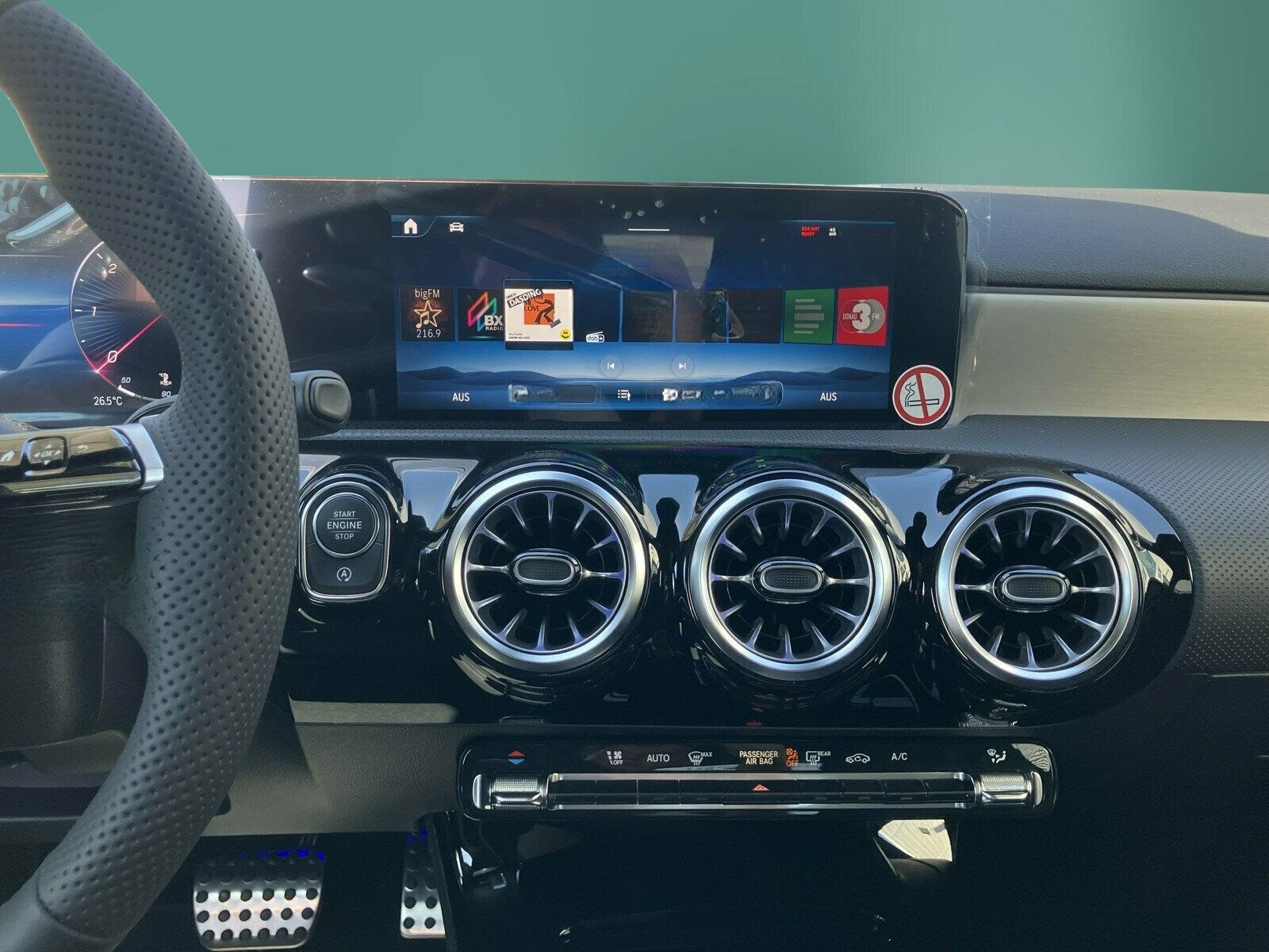 Mercedes-Benz A 200 d AMG+PANO+NIGHT+AHK+DISTRO+SOUND+MLED+KEY foto 15