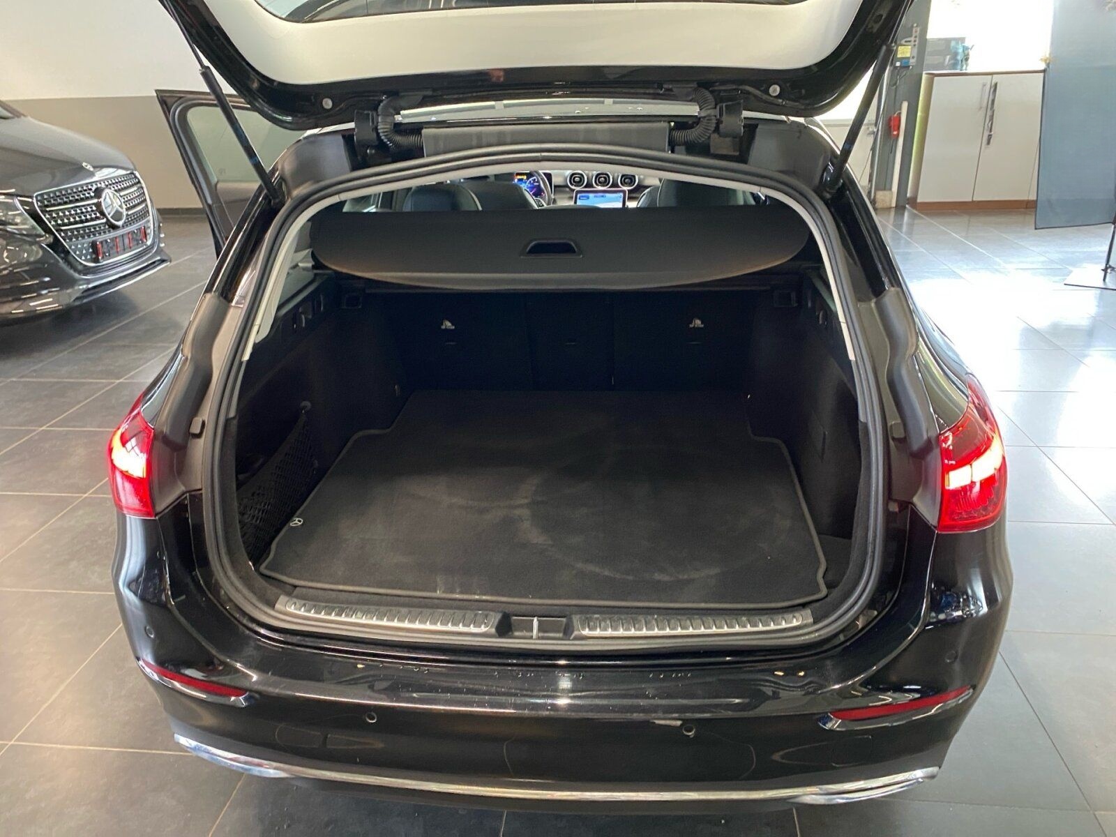 Mercedes-Benz C 200 T *AVANTGARDE*AHK*RFK*PANO*SHZ*LED*NAVI* foto 12