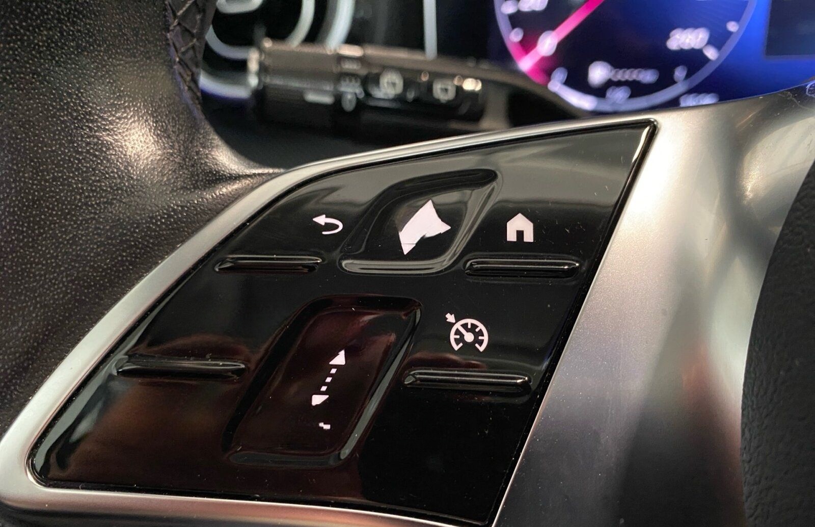 Mercedes-Benz C 200 T *AVANTGARDE*AHK*RFK*PANO*SHZ*LED*NAVI* foto 18