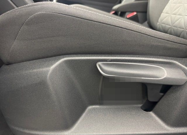 Volkswagen Tiguan 2.0TDI DSG Life RFK AHK ACC NAVI LED foto 6