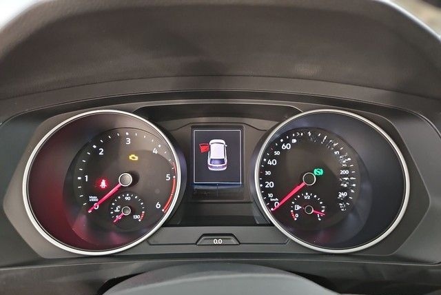 Volkswagen Tiguan 2.0TDI DSG Life RFK AHK ACC NAVI LED foto 9