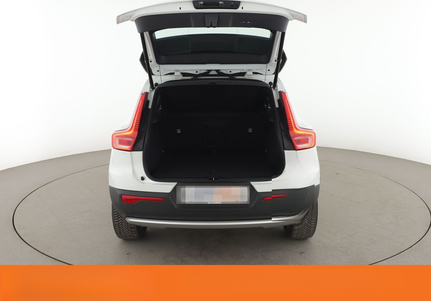 Volvo XC40 1.5 T3 Momentum Pro 2WD Aut.*NAVI*TEMPO*LED foto 17