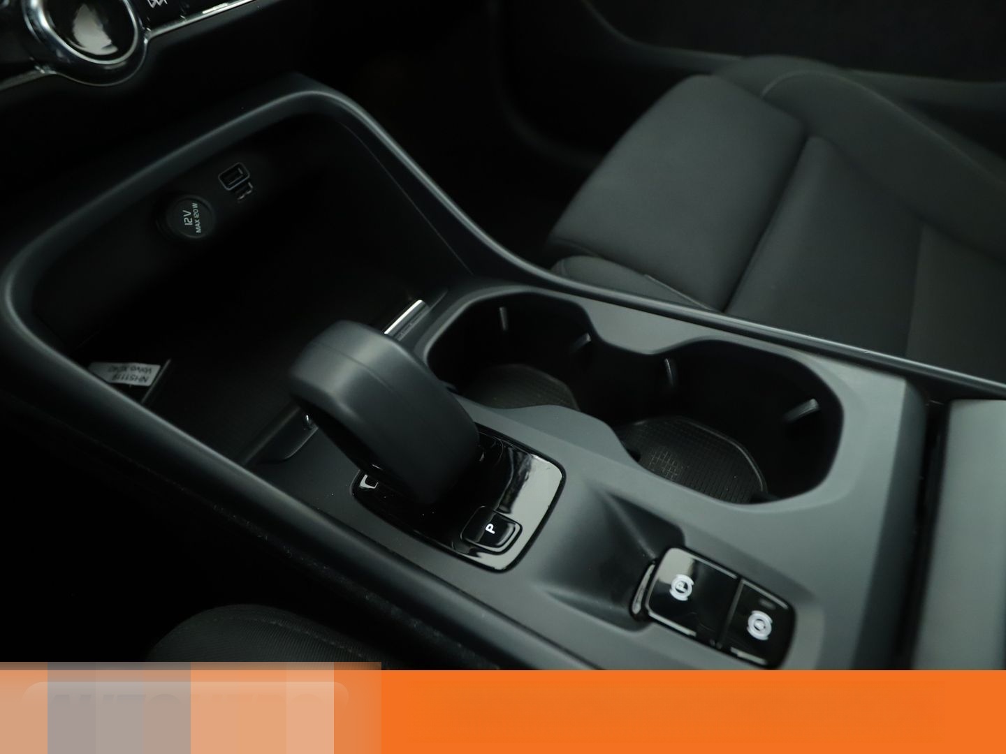 Volvo XC40 1.5 T3 Momentum Pro 2WD Aut.*NAVI*TEMPO*LED foto 25