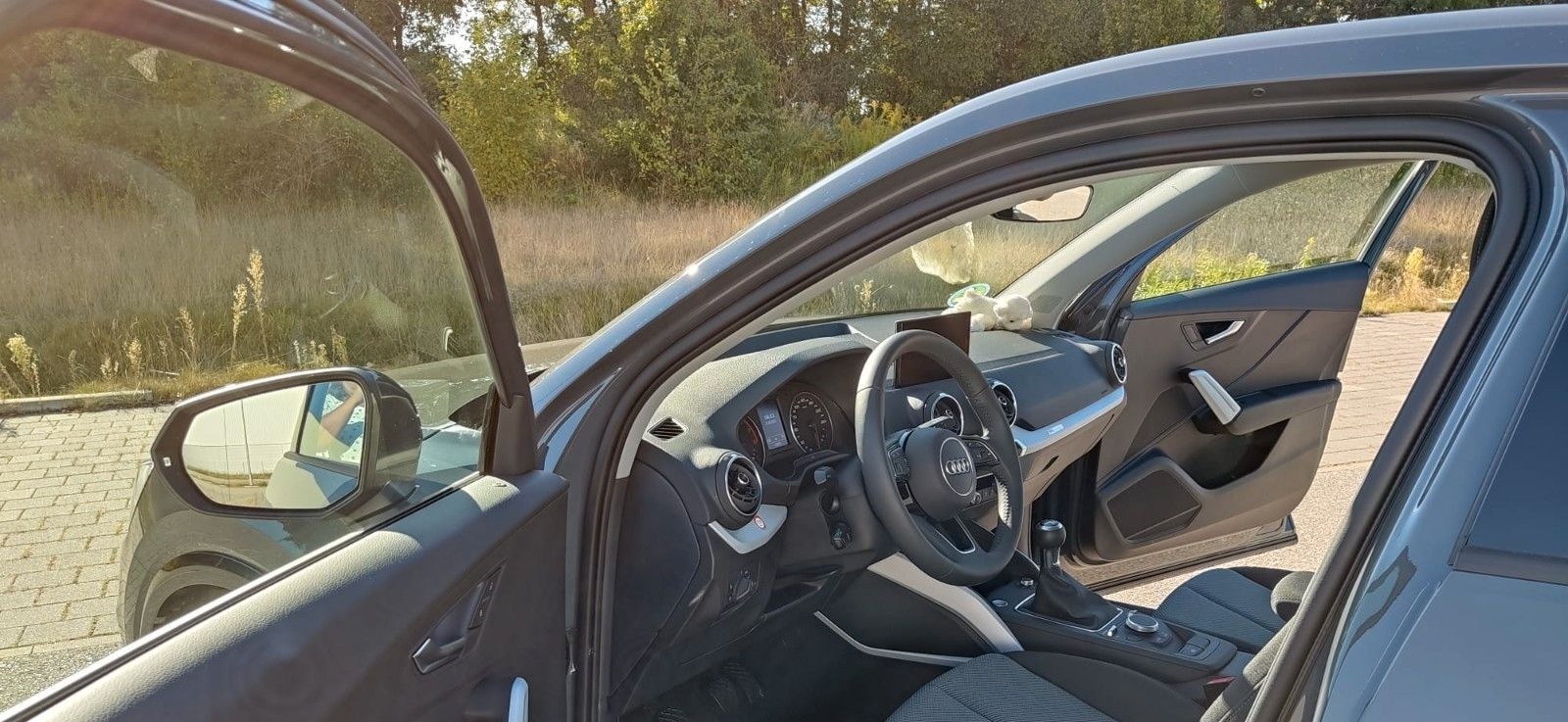 Audi Q2 30 TFSI - Navi, wenig Kilometer foto 8