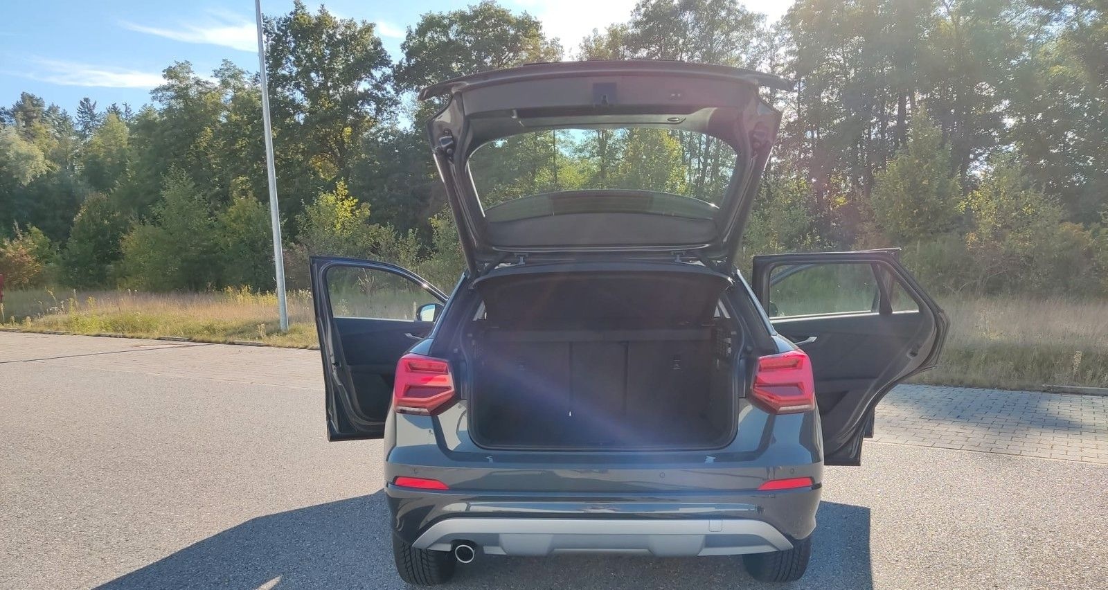 Audi Q2 30 TFSI - Navi, wenig Kilometer foto 10