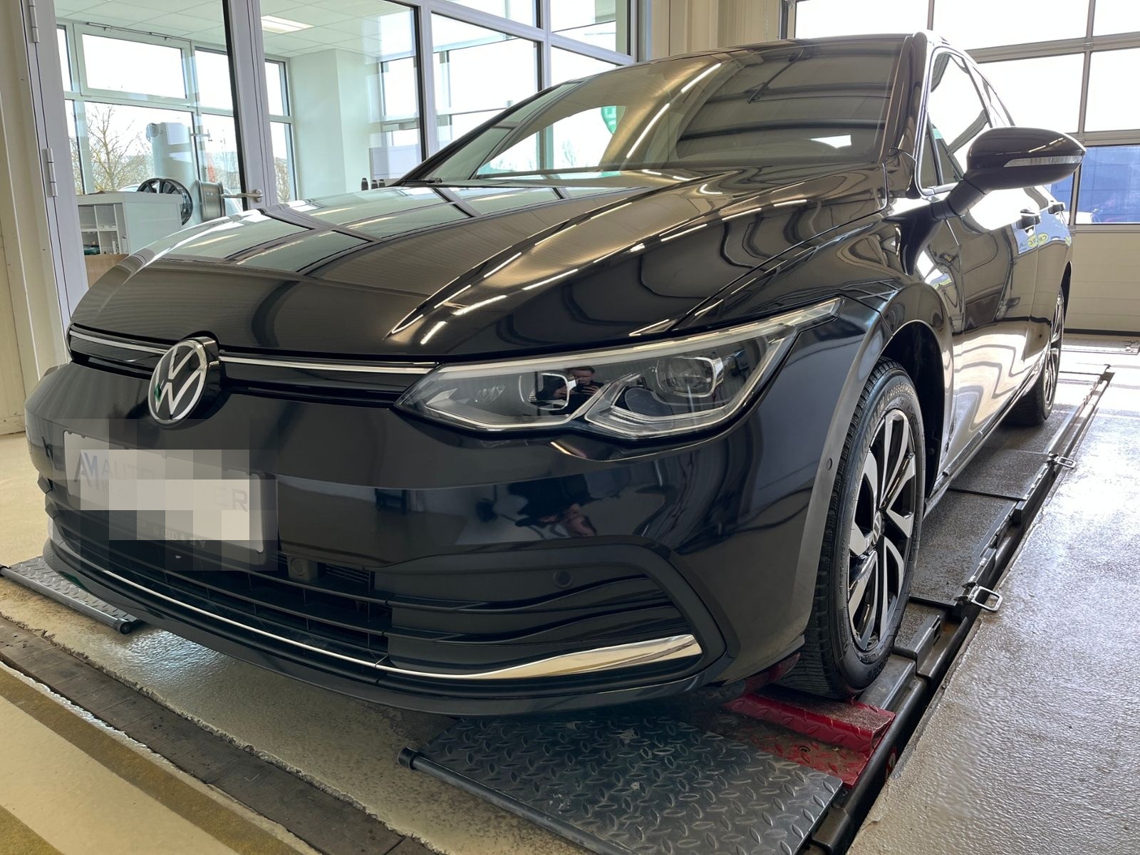 Volkswagen Golf VIII ACTIVE 1.5 TSI Standhzg. HUD Navi LEDP foto 2