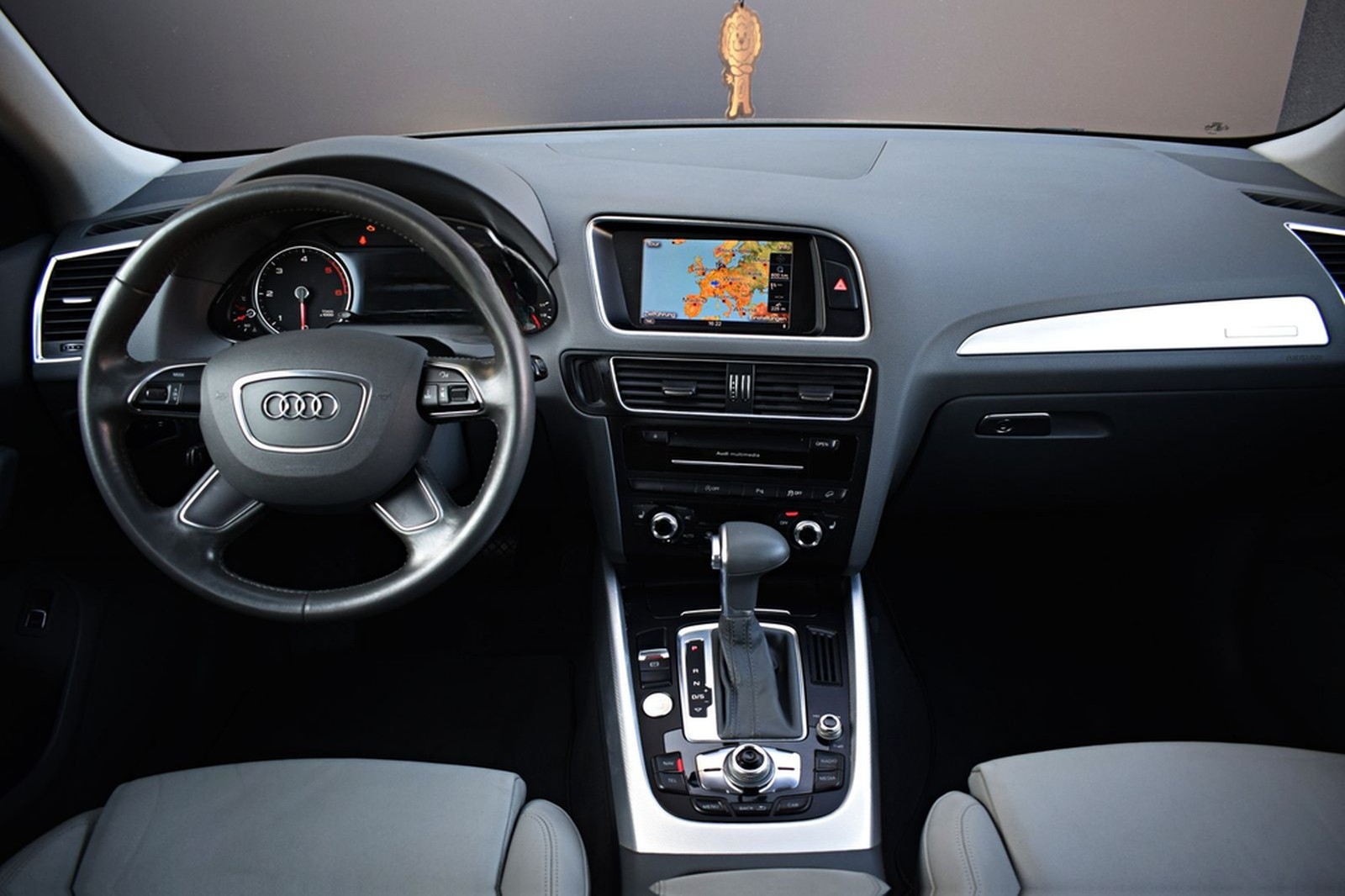 Audi Q5 3.0 TDI QUATTO/S-TRONIC/KLIMA/TEMPOMAT/NAVI foto 8