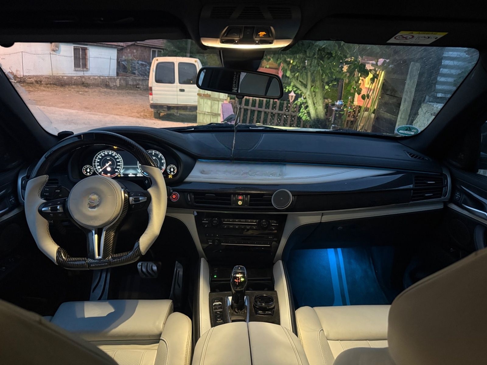 BMW X6M Einzelstück Umbau Vollauslastung  680 PS  foto 13