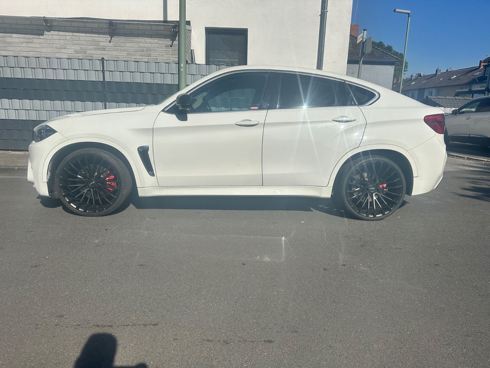 BMW X6M Einzelstück Umbau Vollauslastung  680 PS  foto 4