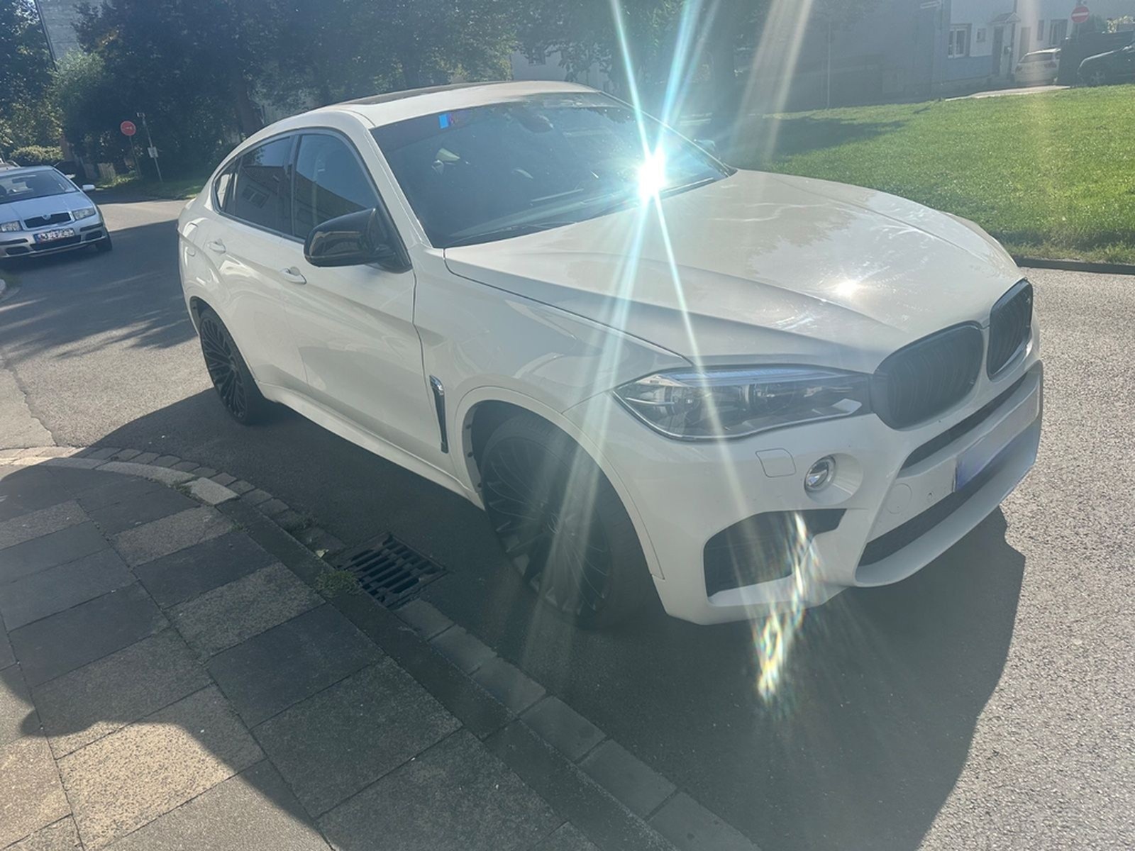 BMW X6M Einzelstück Umbau Vollauslastung  680 PS  foto 5
