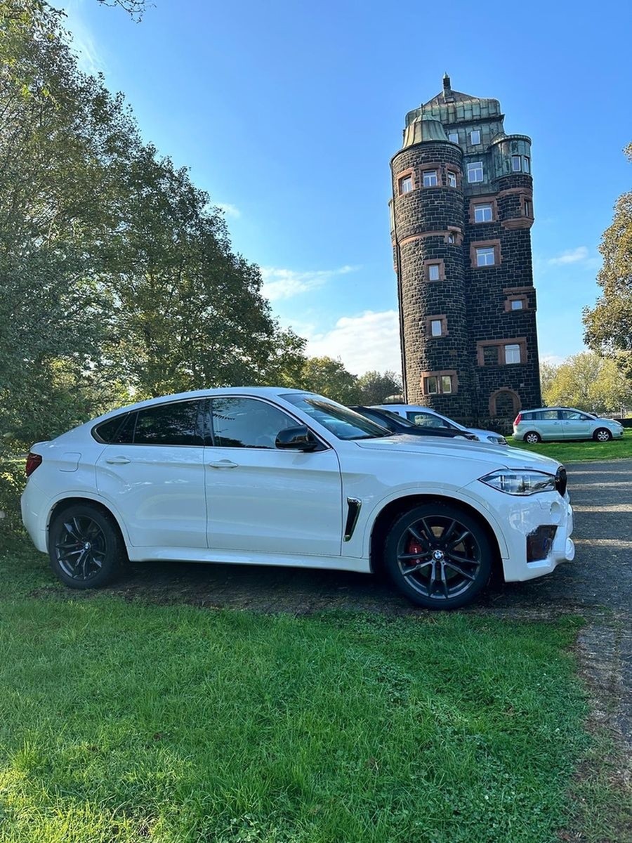 BMW X6M Einzelstück Umbau Vollauslastung  680 PS  foto 7