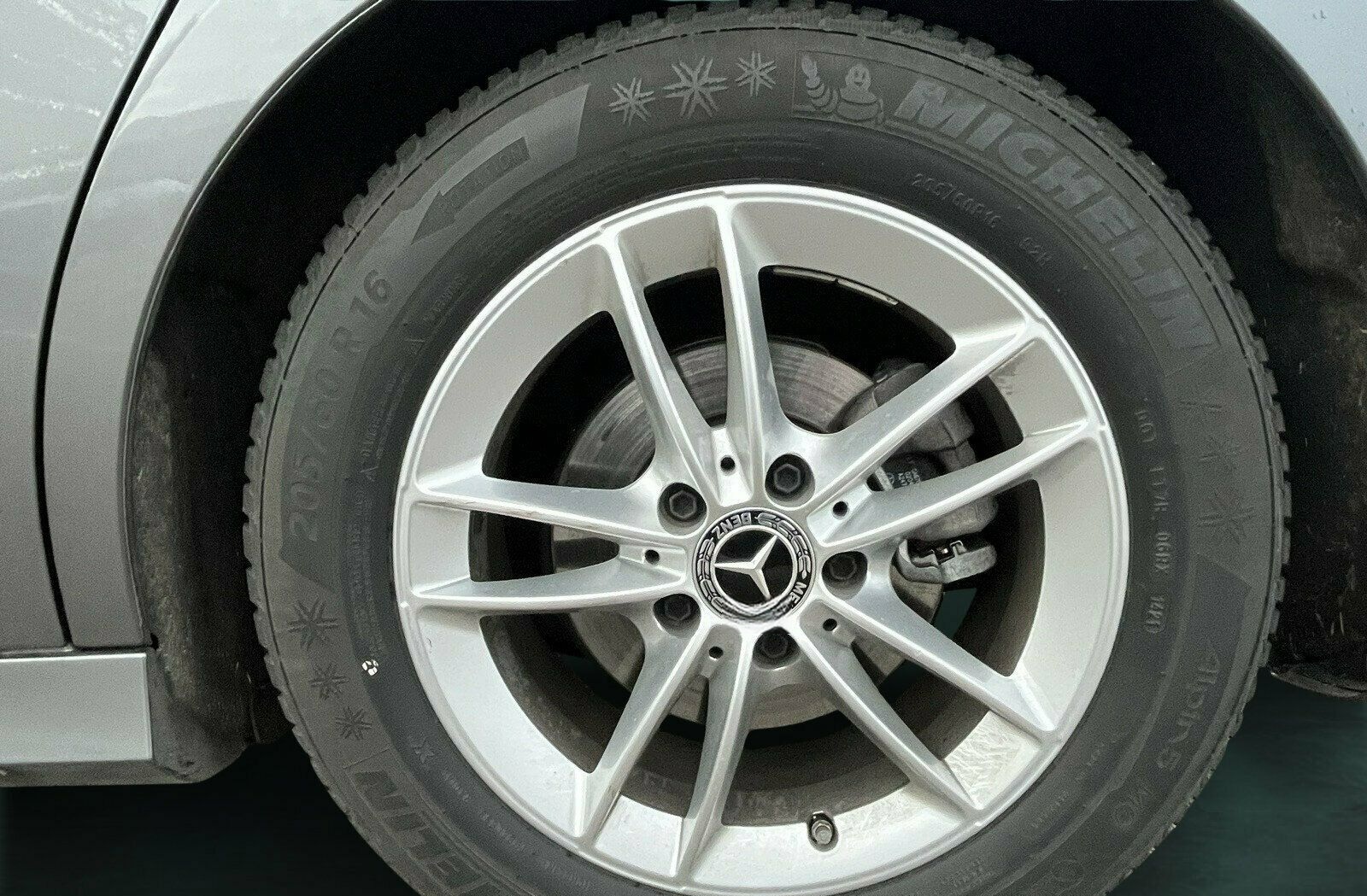 Mercedes-Benz A 200 d AMG+PANO+DISTRO+MEMO+360°+NIGHT+STANDHZ foto 18