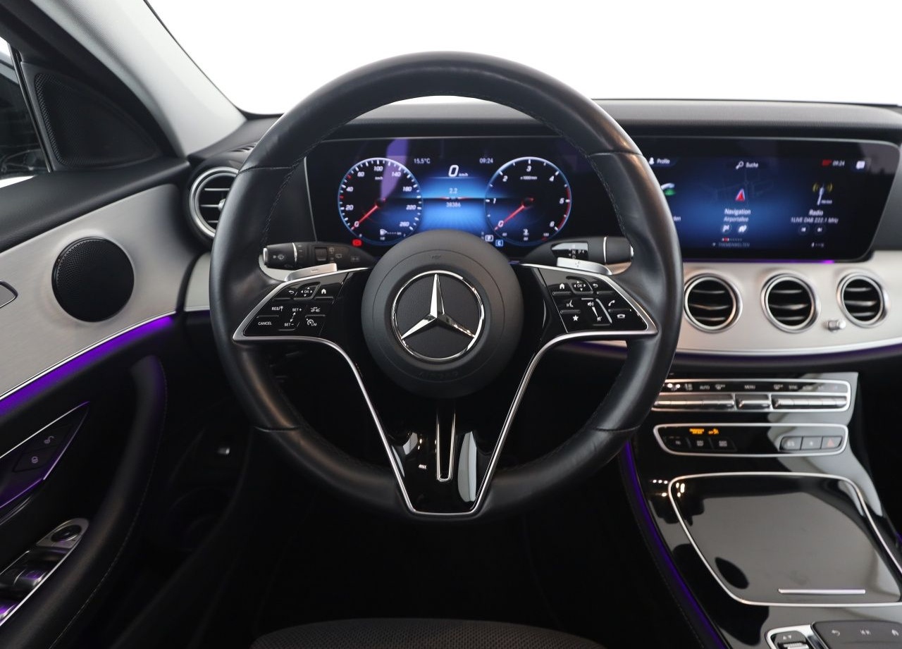 Mercedes-Benz E 220 d T Avantgarde Widescreen MBUX AHK Kamera foto 12
