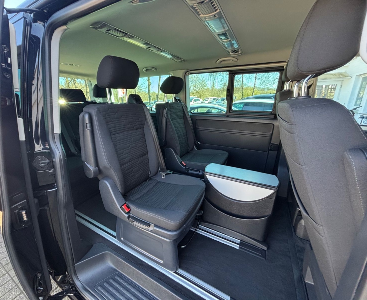 Volkswagen T6.1 Multivan 150PS DSG LR lang LED Virtual AHK foto 18